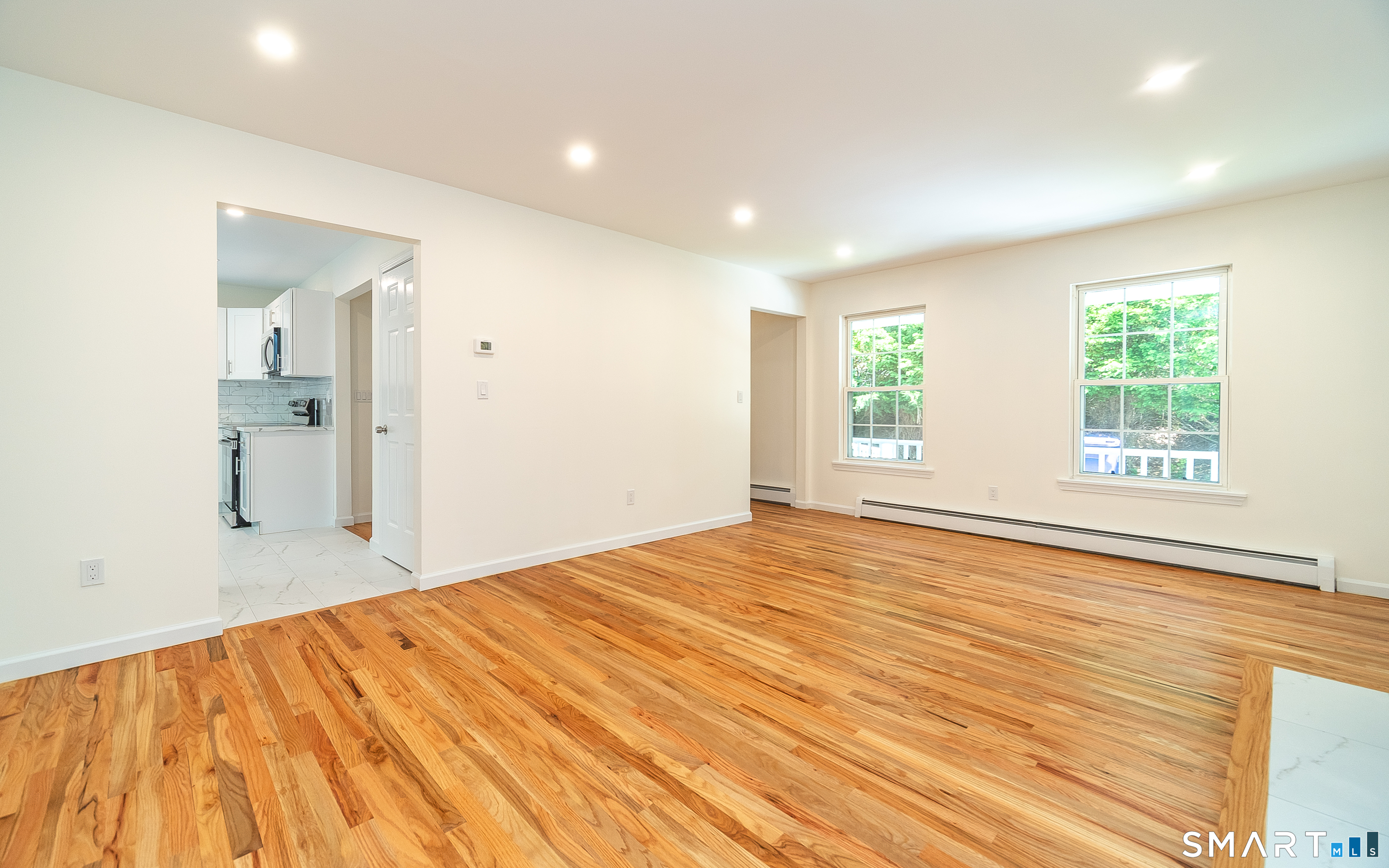 1425 James Farm Road Property Photo 8