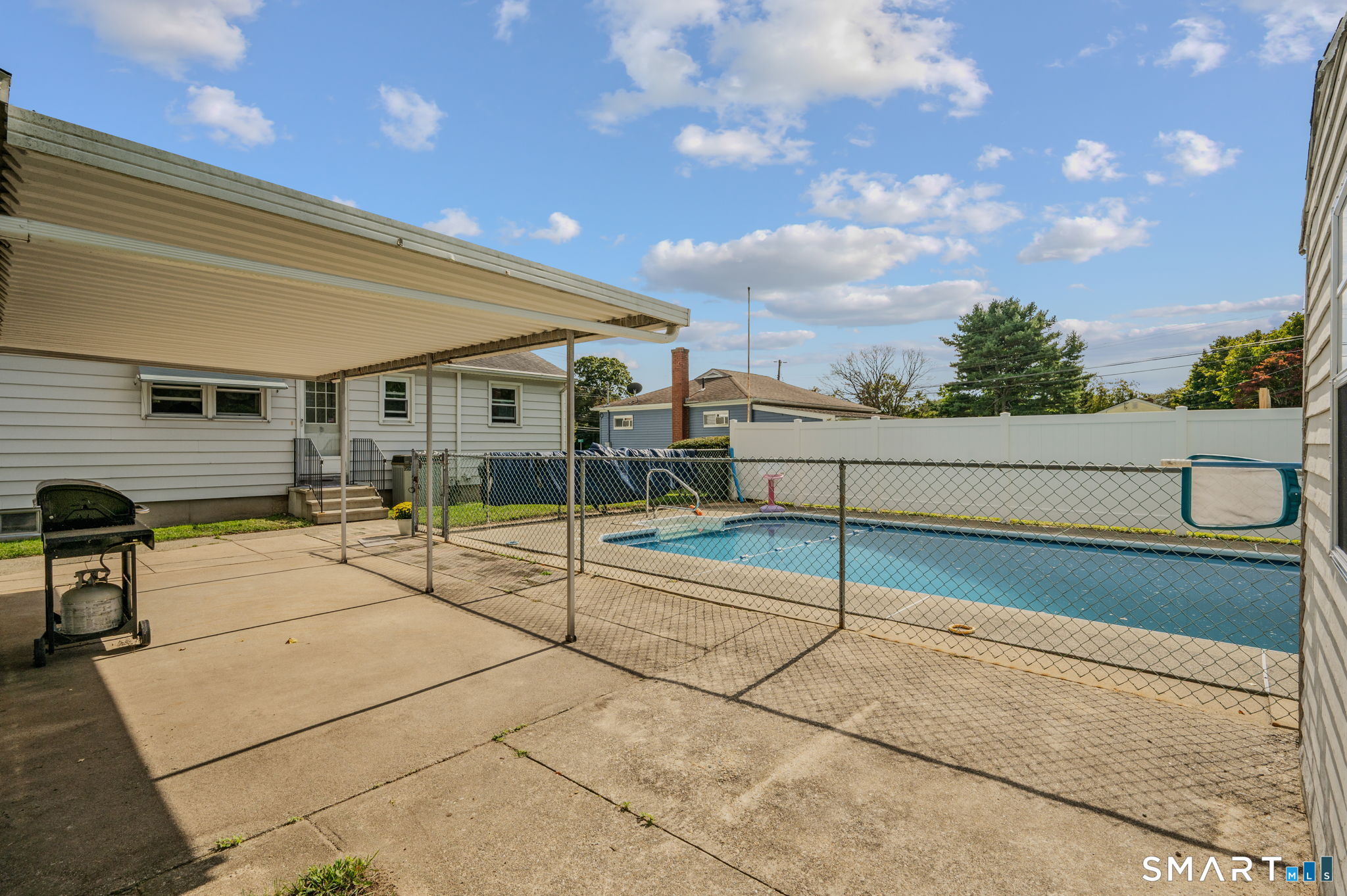 10 Lark Street Property Photo 27