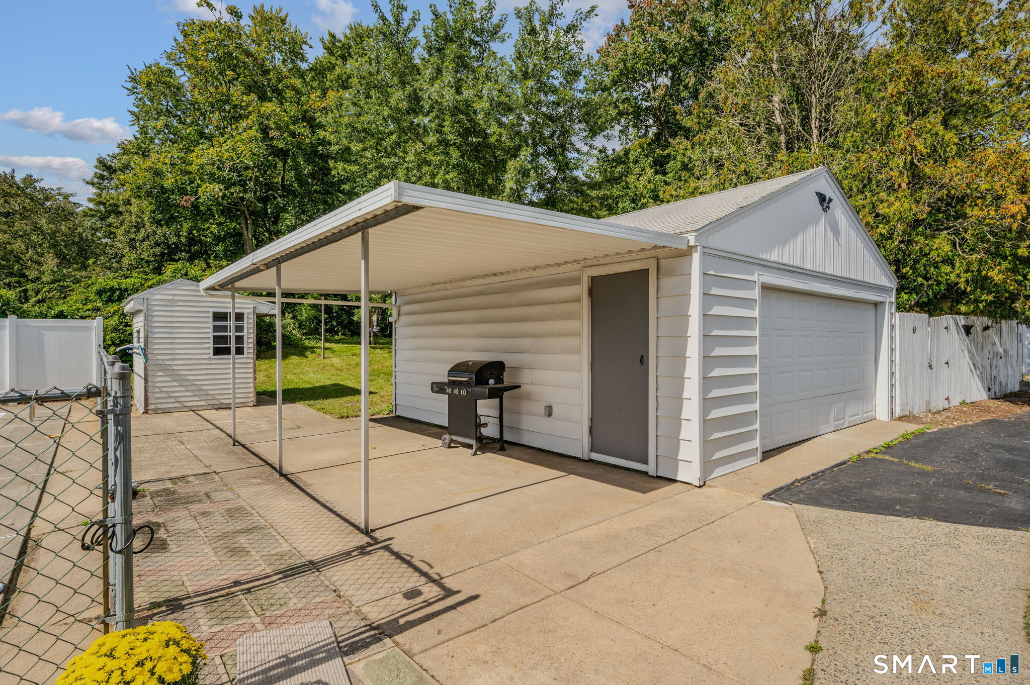 10 Lark Street Property Photo 29