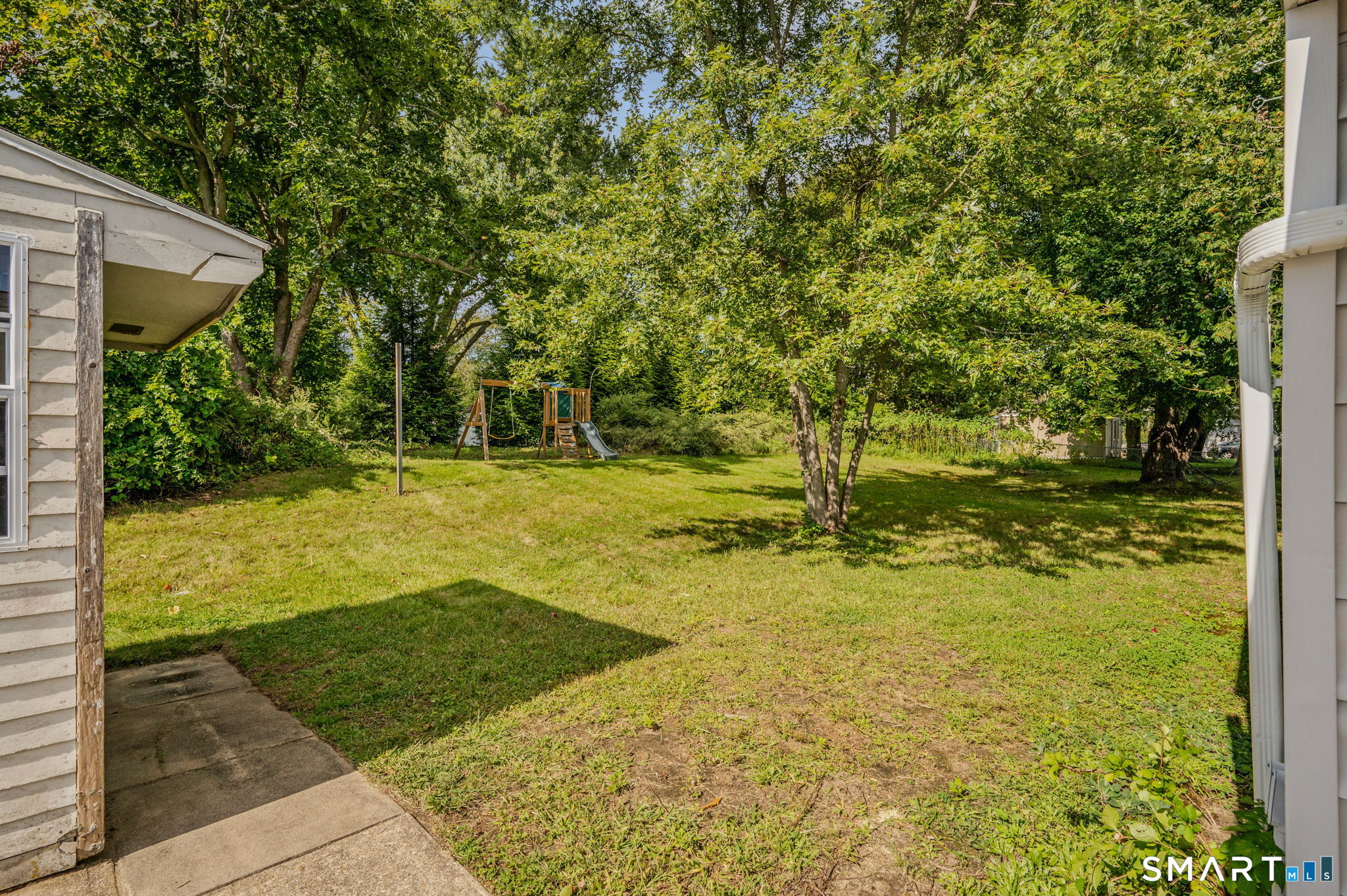 10 Lark Street Property Photo 30