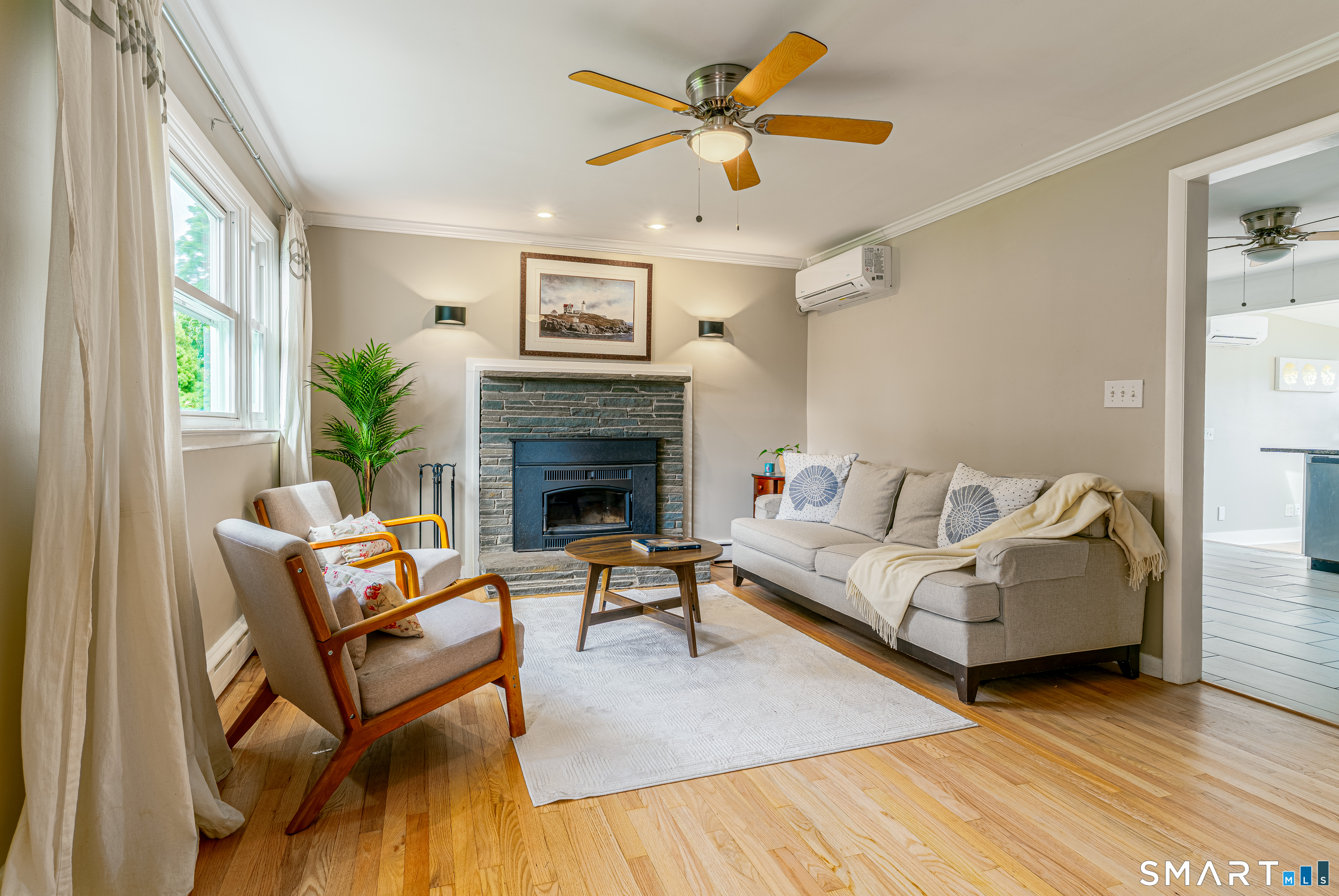 228 Woodrow Avenue Property Photo 3