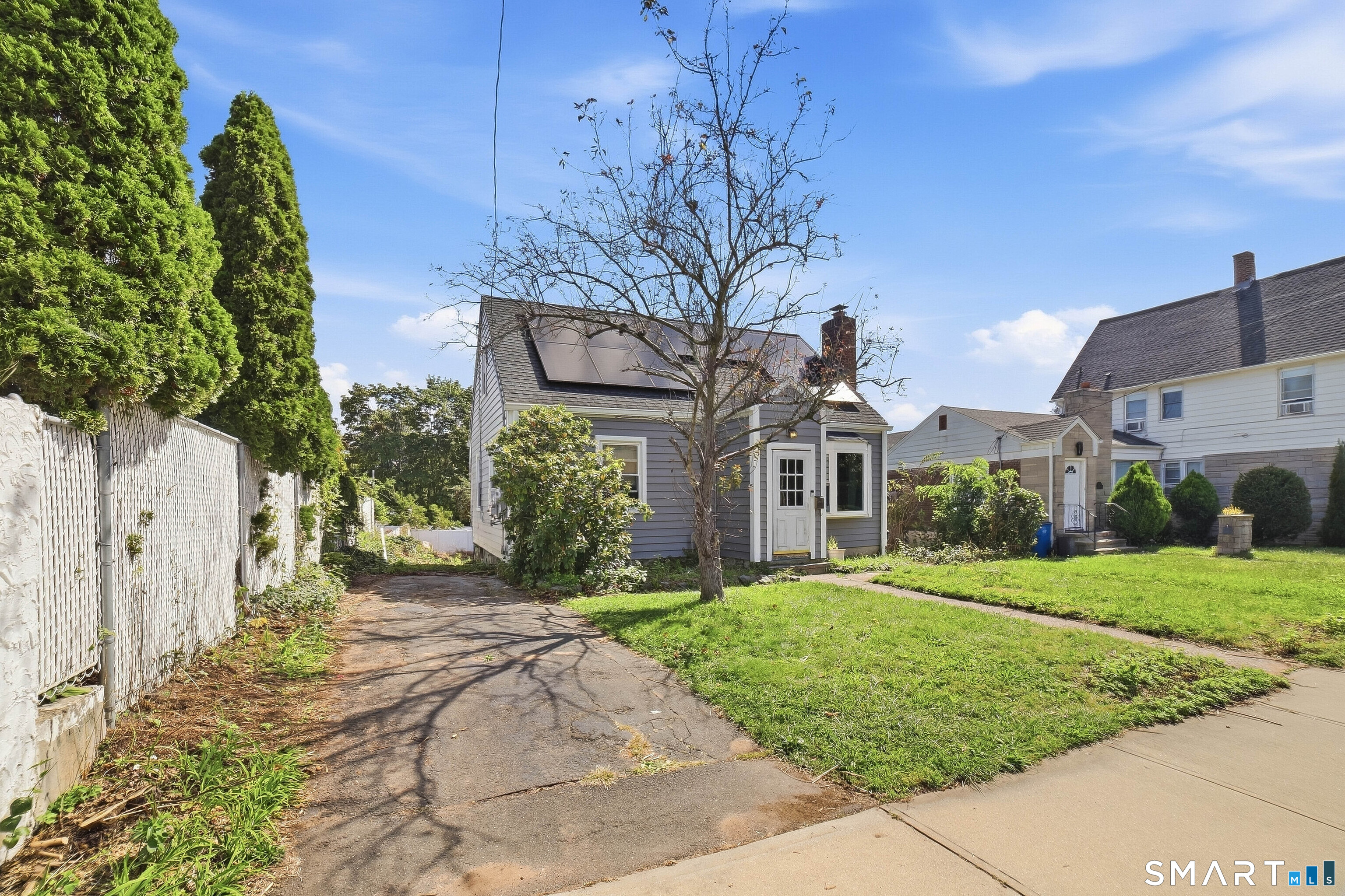 461 Townsend Avenue Property Photo 3