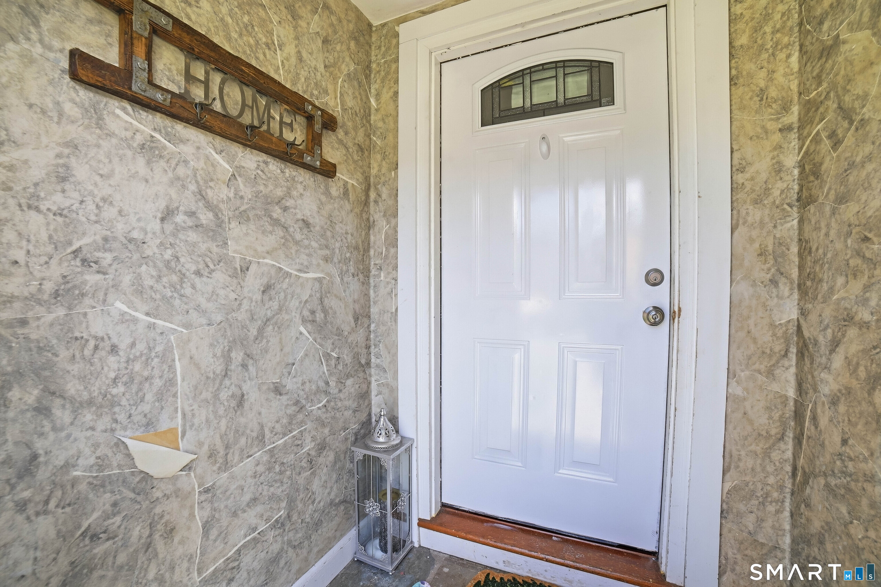 461 Townsend Avenue Property Photo 4