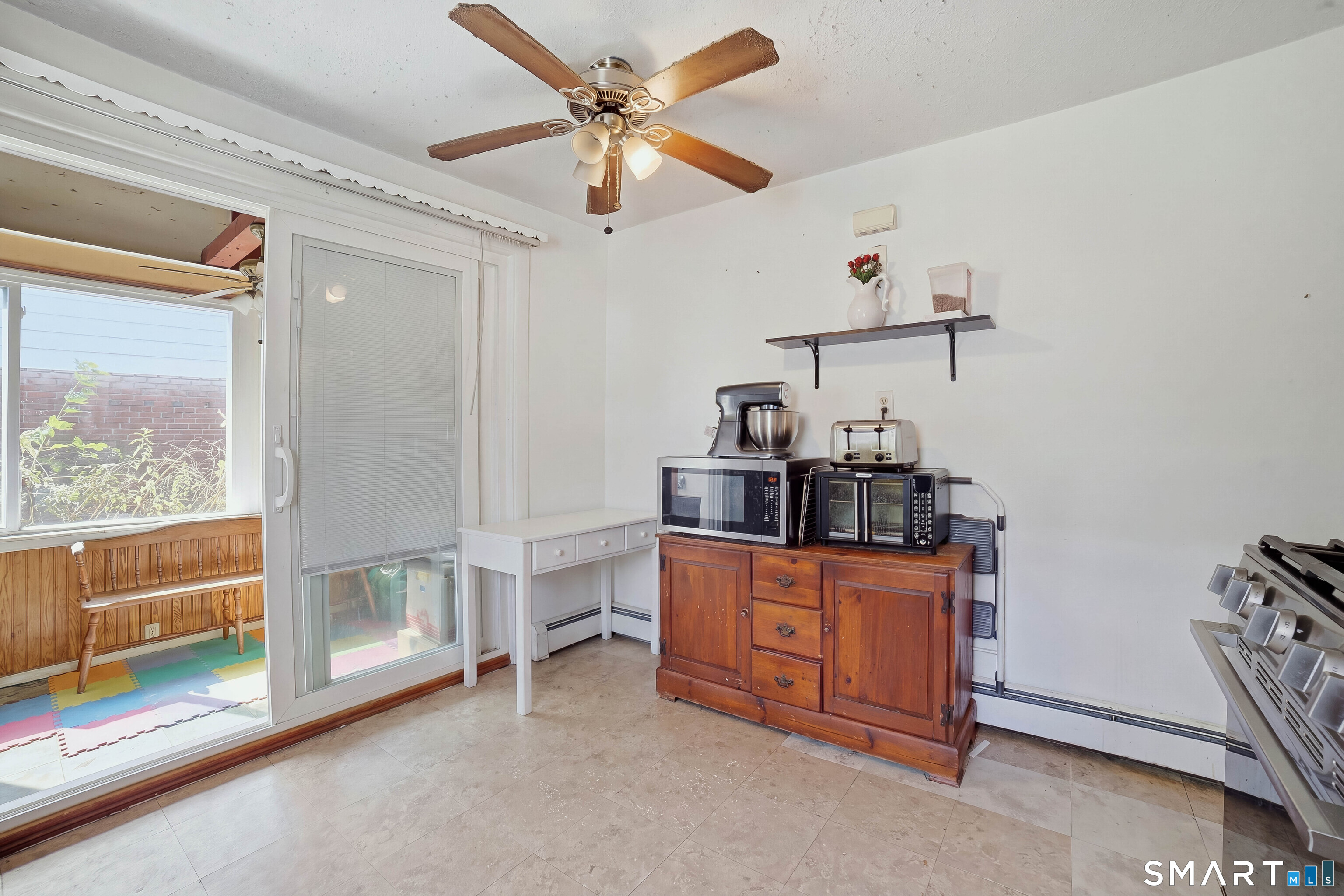 461 Townsend Avenue Property Photo 9