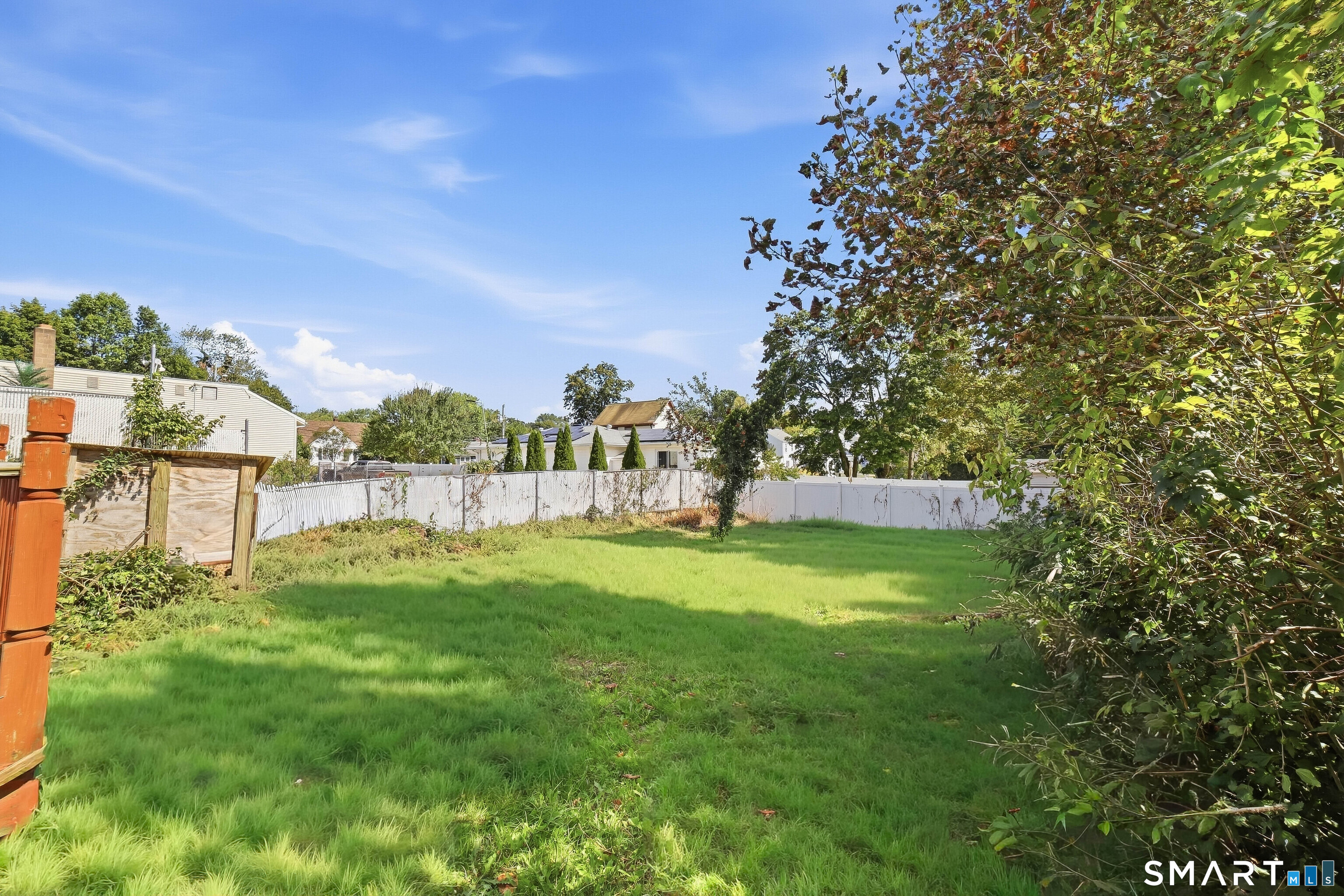461 Townsend Avenue Property Photo 27