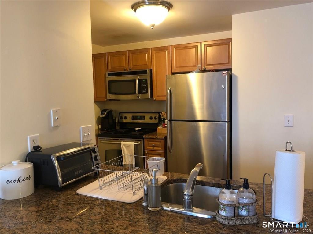 300 Broad 303 Street Property Photo 5