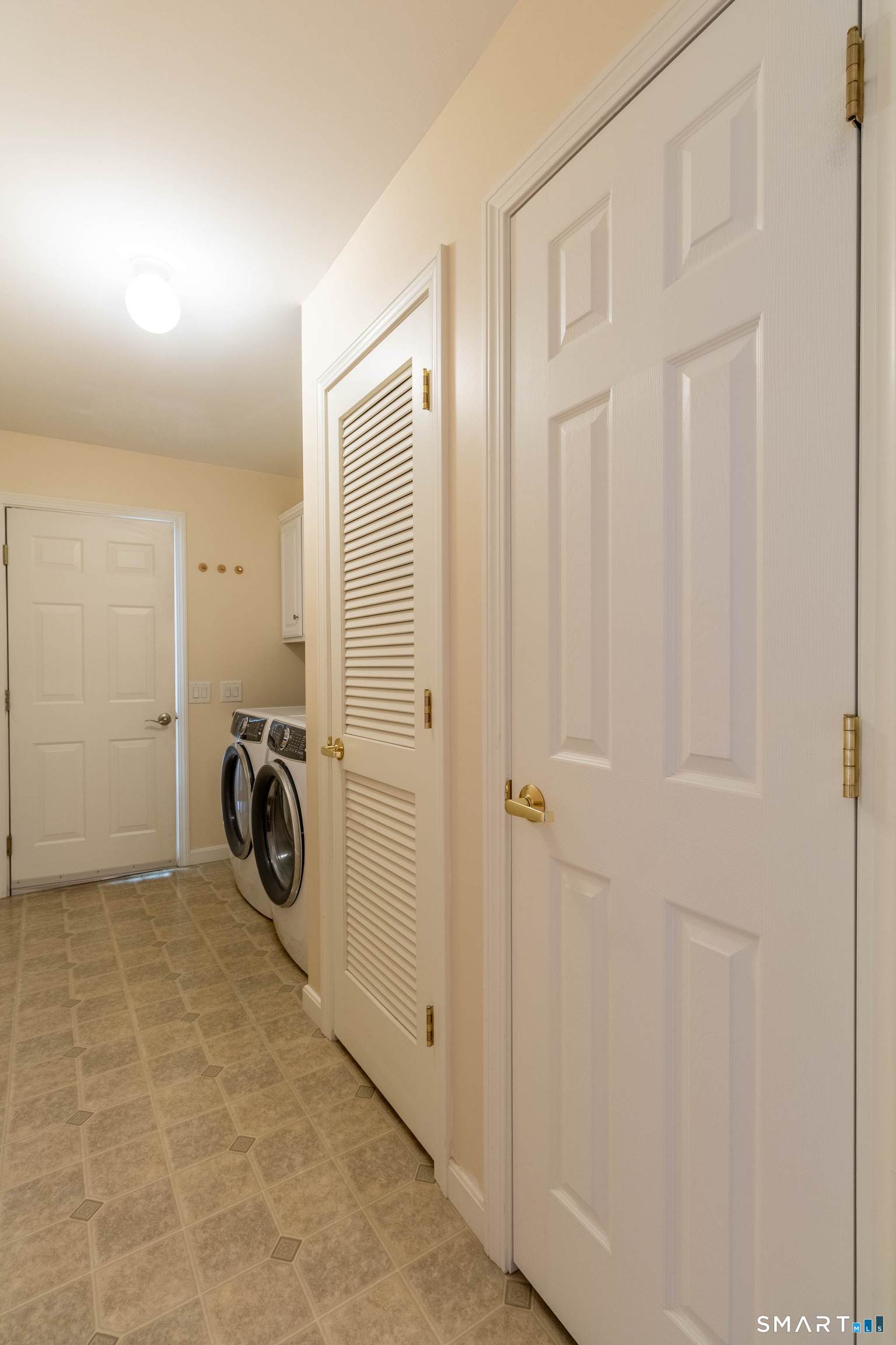 17 Wyndwood Road Property Photo 32