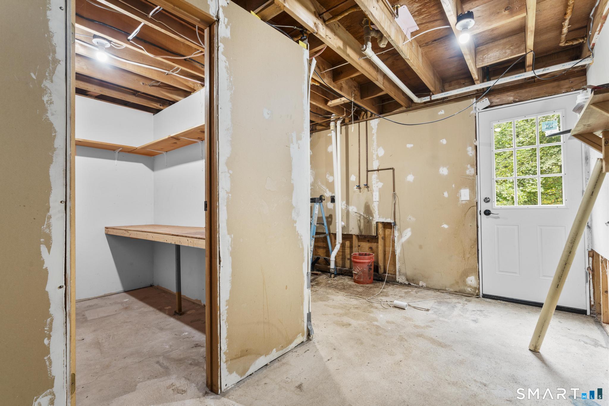 32 Woodhaven Drive Property Photo 29