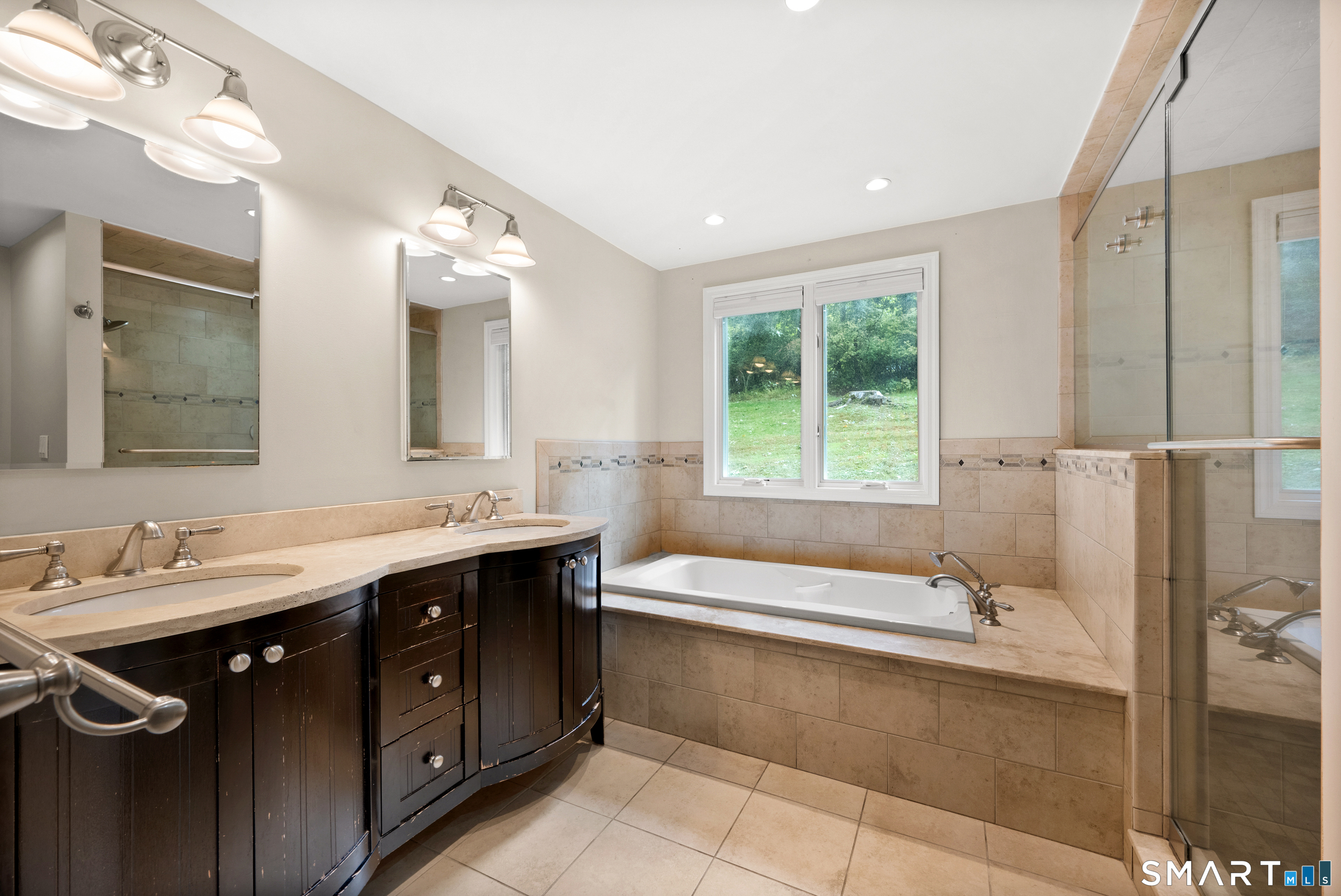 23 Lee Lane Property Photo 19