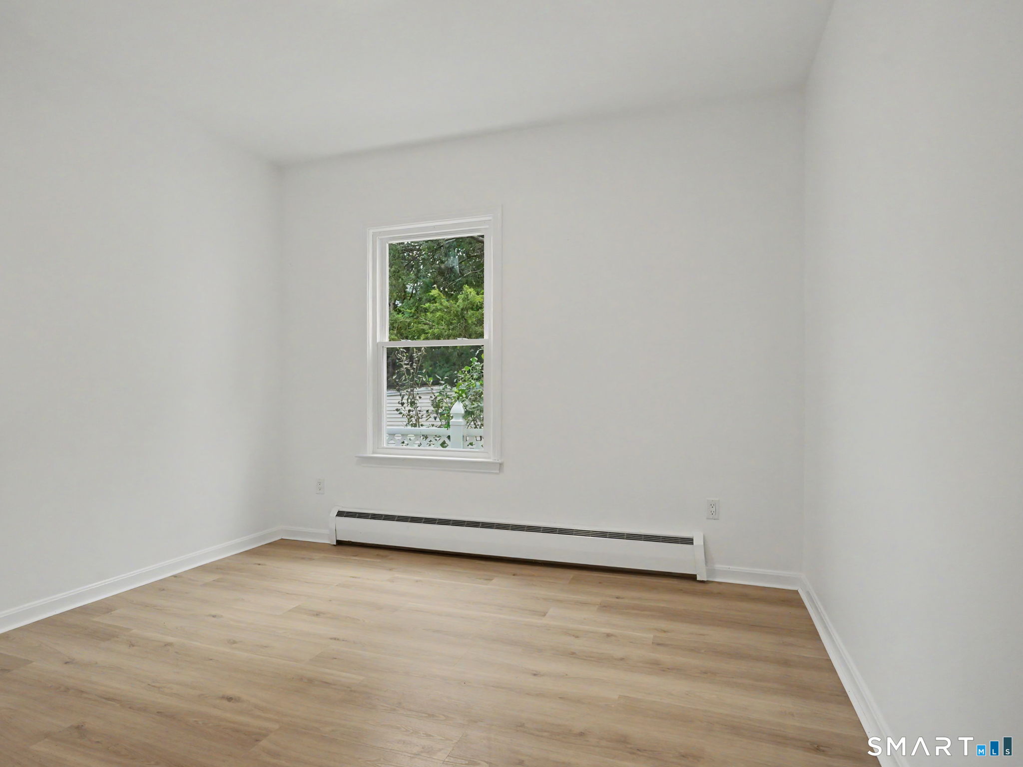 28 Walnut East Street Property Photo 5