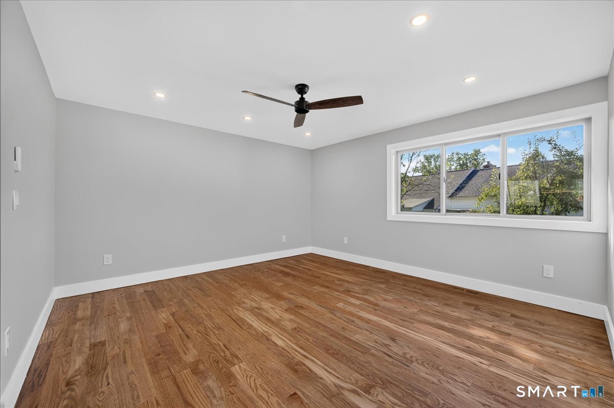 180 Yale Avenue Property Photo 8