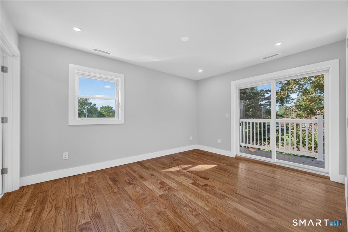 180 Yale Avenue Property Photo 11