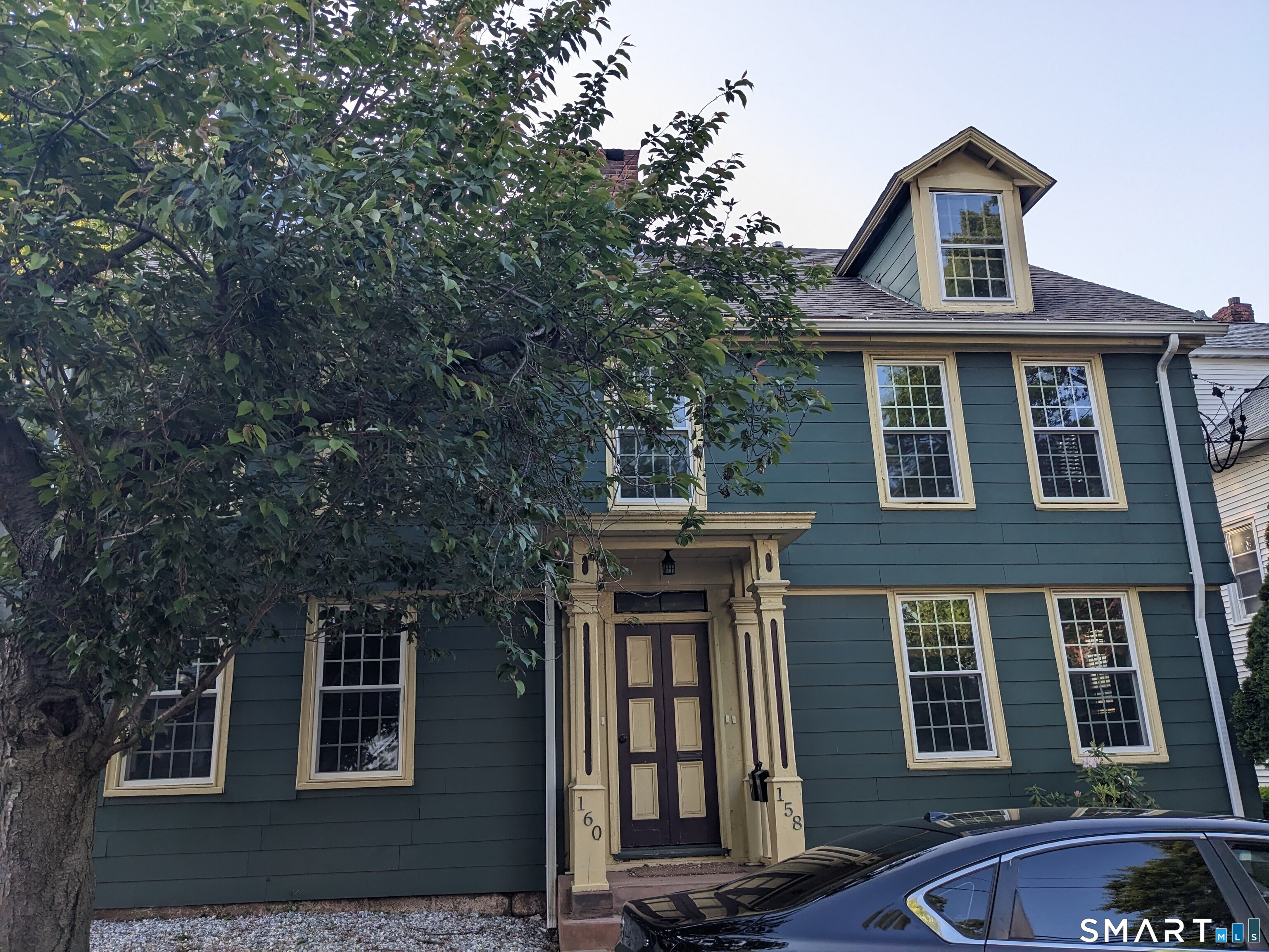 158 College 160a Street Property Photo 2