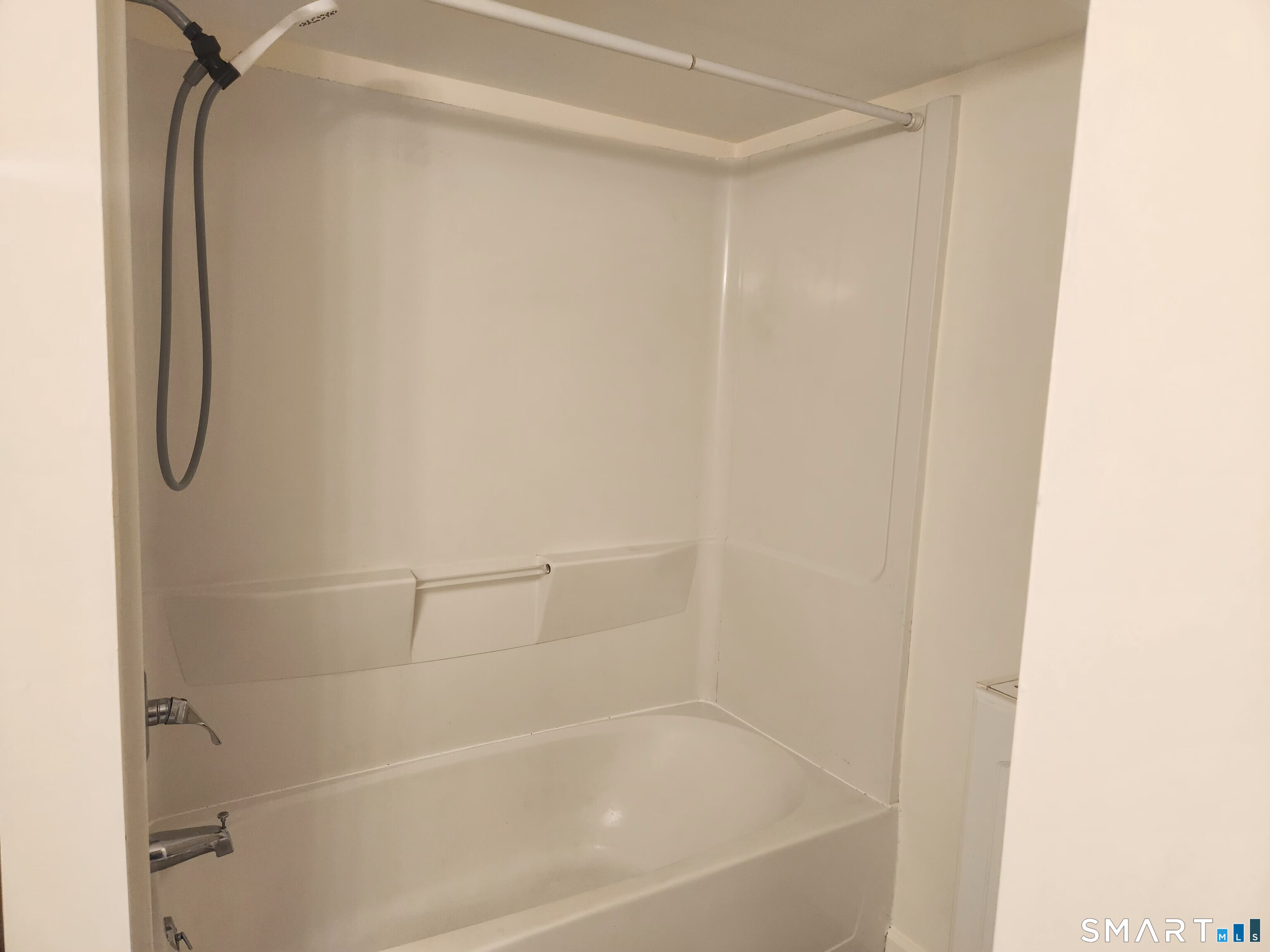 72 Waverly Park Road Property Photo 11