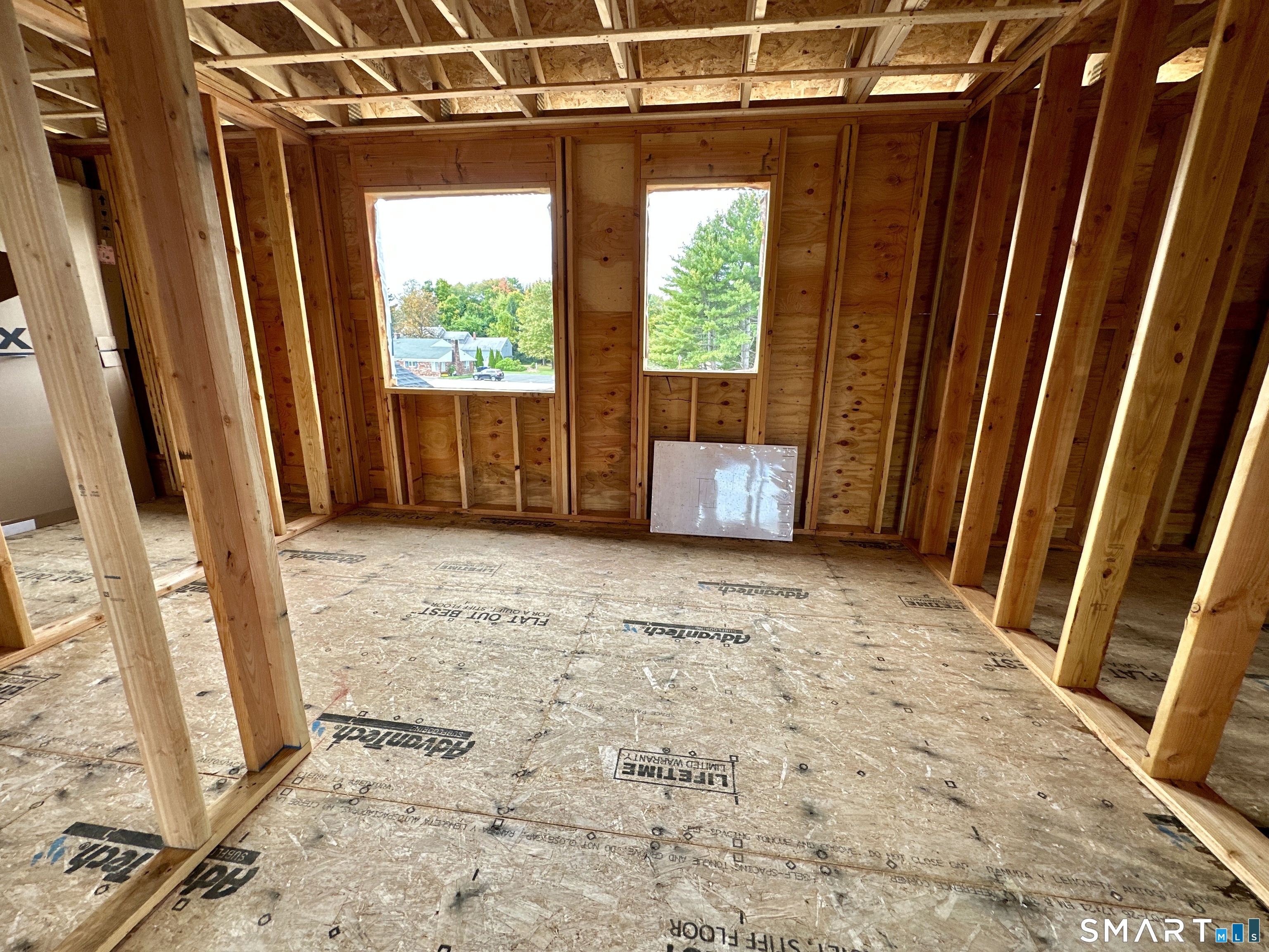 2 Elaine Drive Property Photo 18
