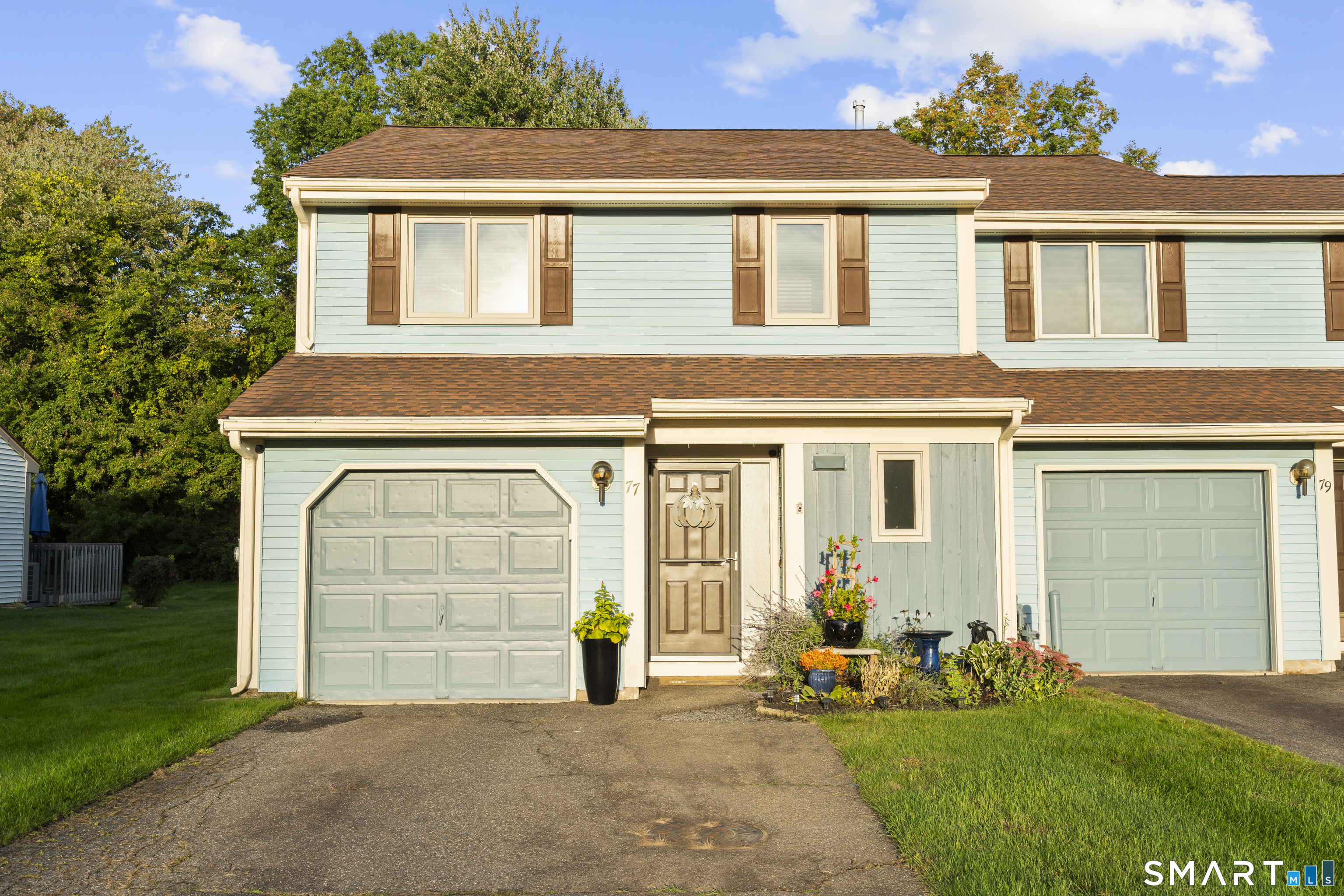 77 Copper Beech 77 Drive Property Photo 1