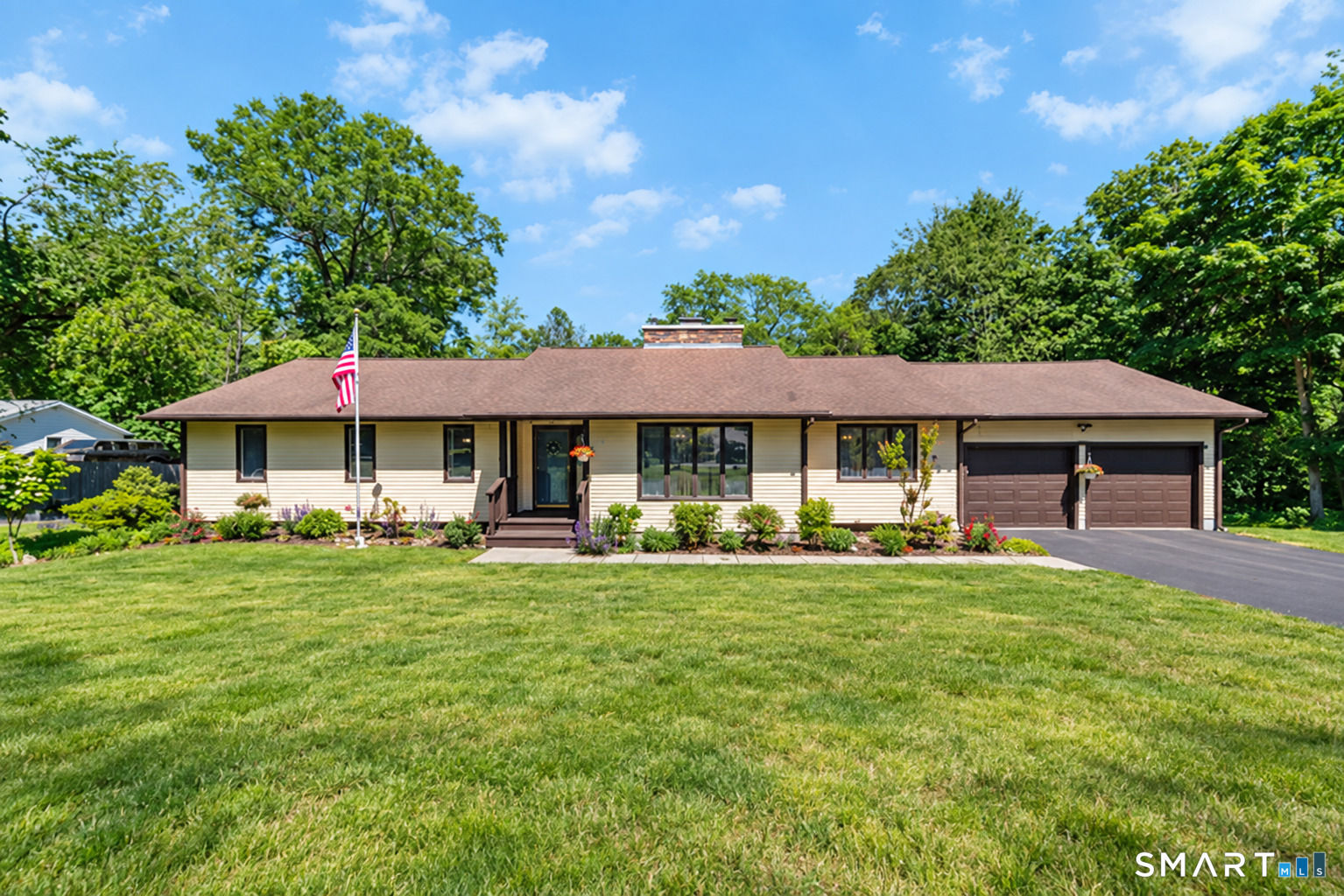 275 Wheelers Farms Road Property Photo 1
