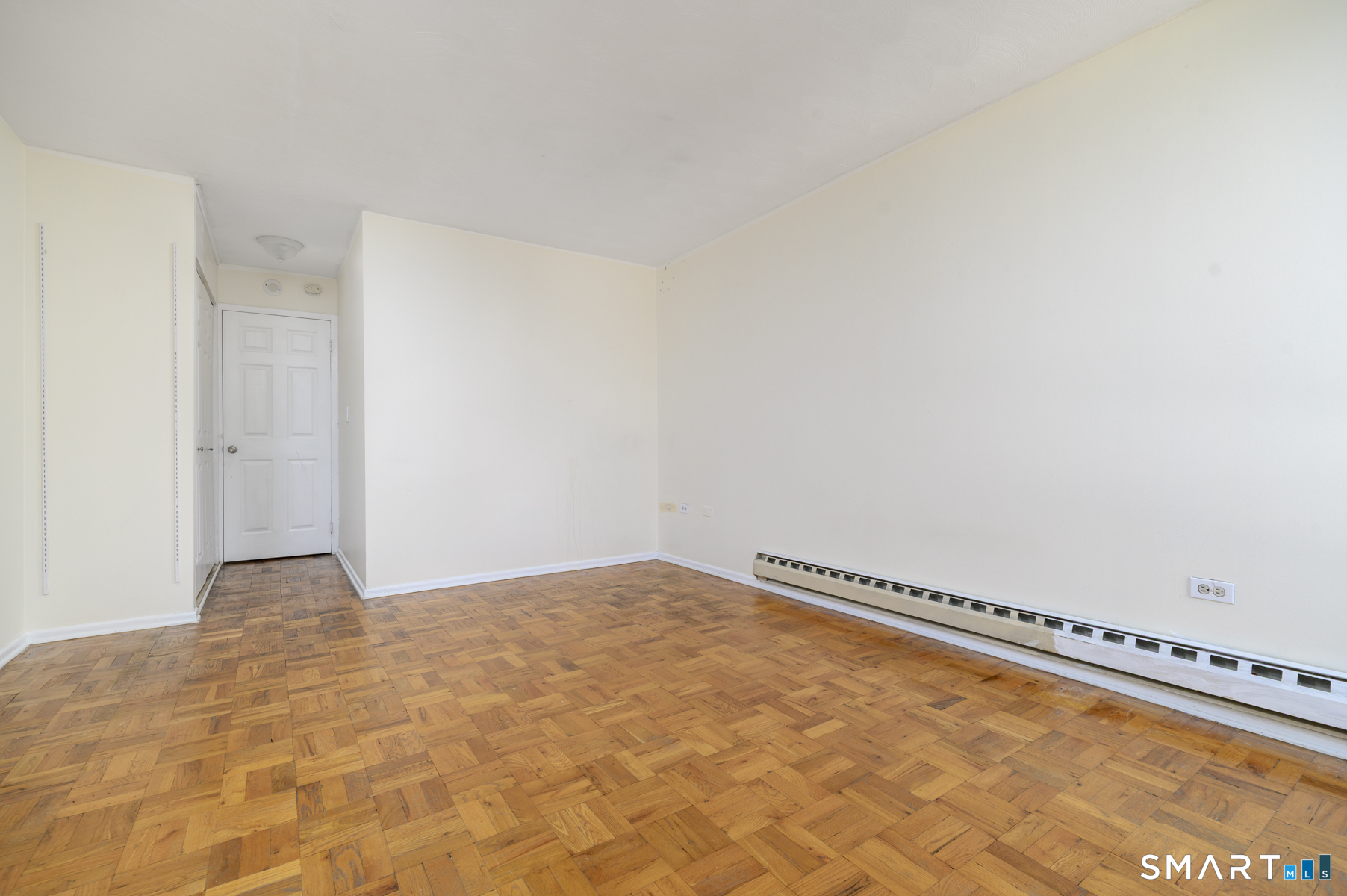 87 Glenbrook 7f Road Property Photo 13