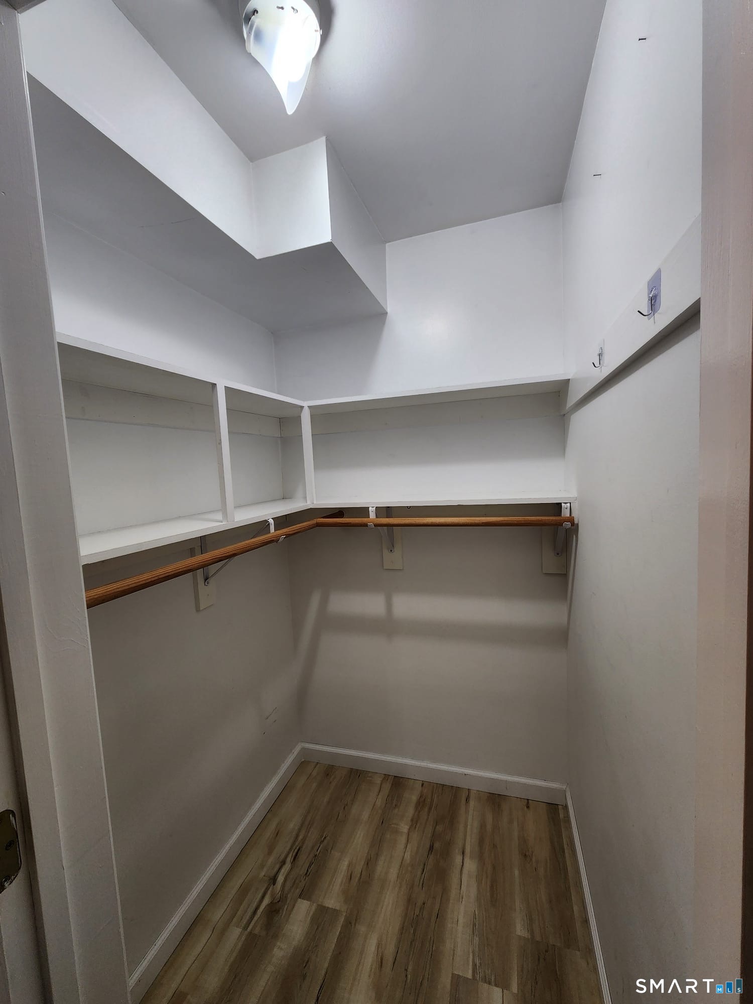 10 Manorwood 10 Drive Property Photo 13