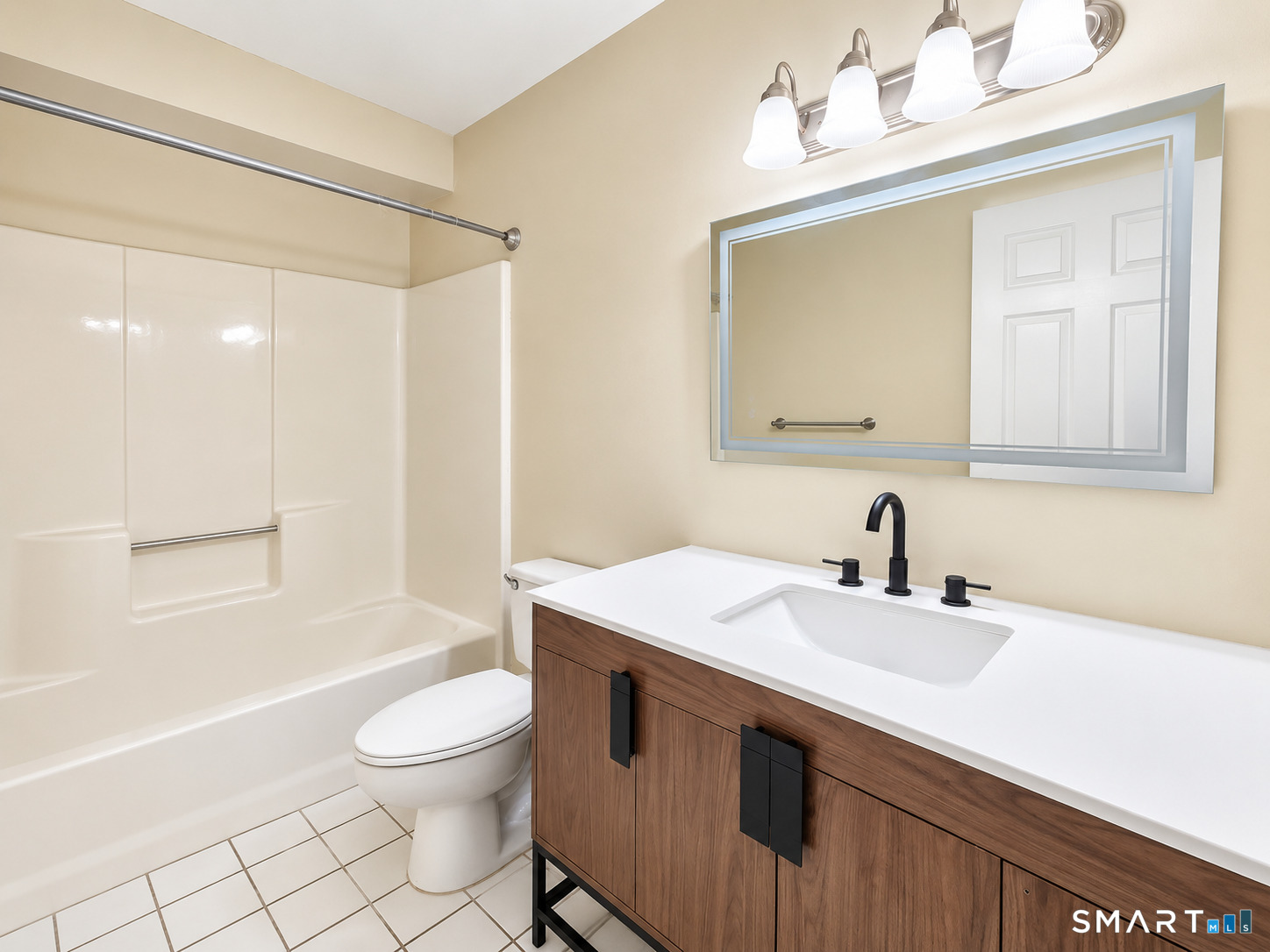 10 Manorwood 10 Drive Property Photo 15