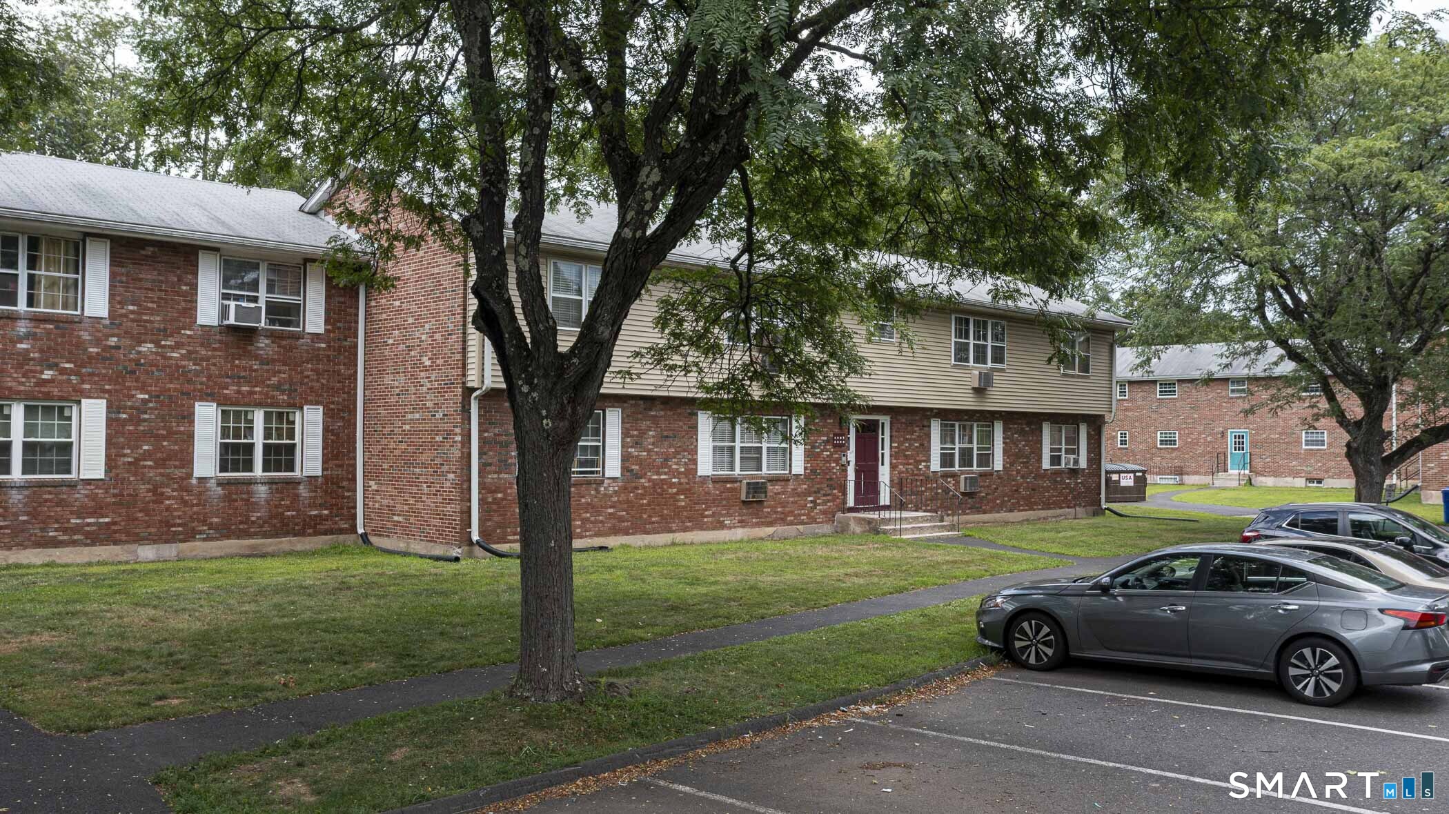 1087 Blue Hills C Avenue Property Photo 19