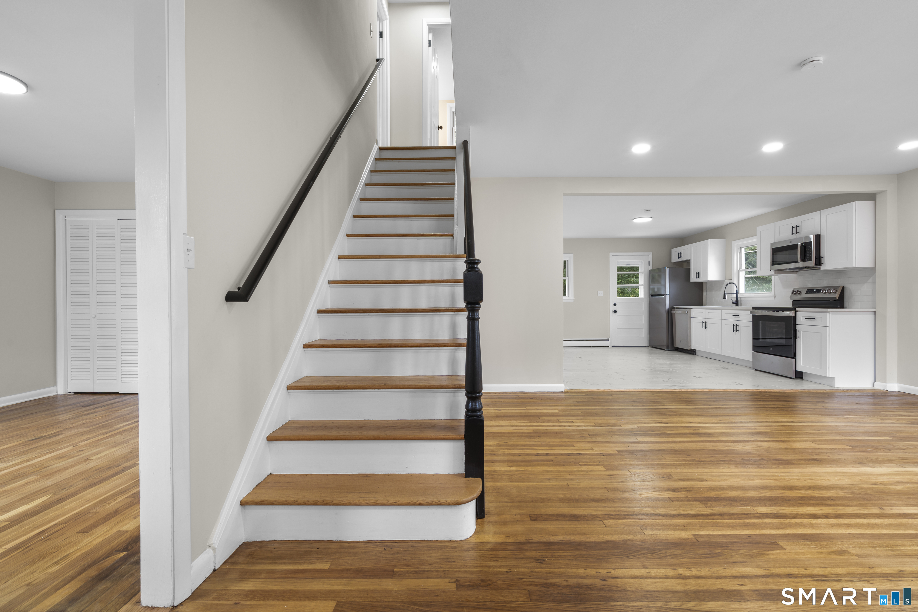 329 Greenwood Street Property Photo 2