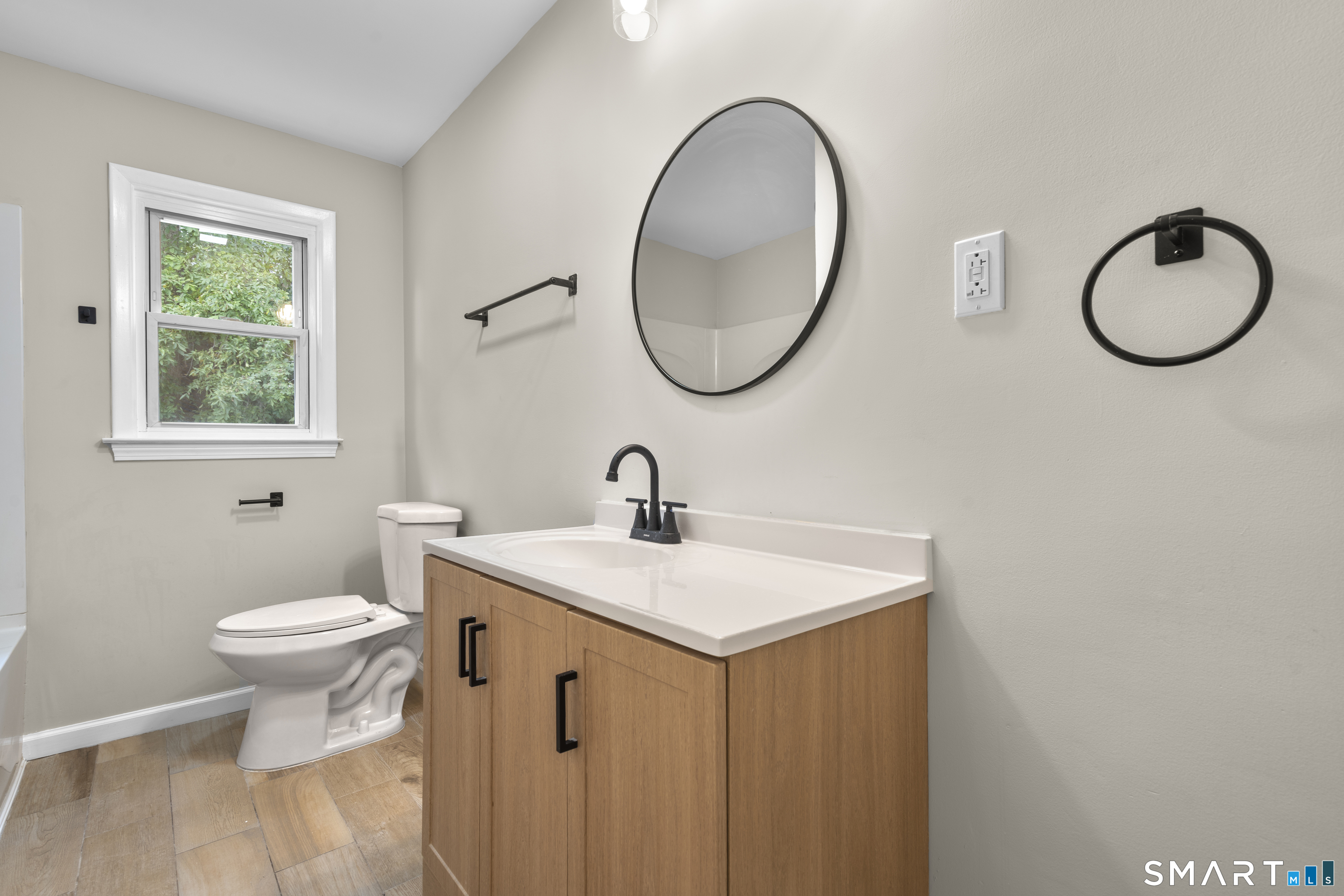 329 Greenwood Street Property Photo 17