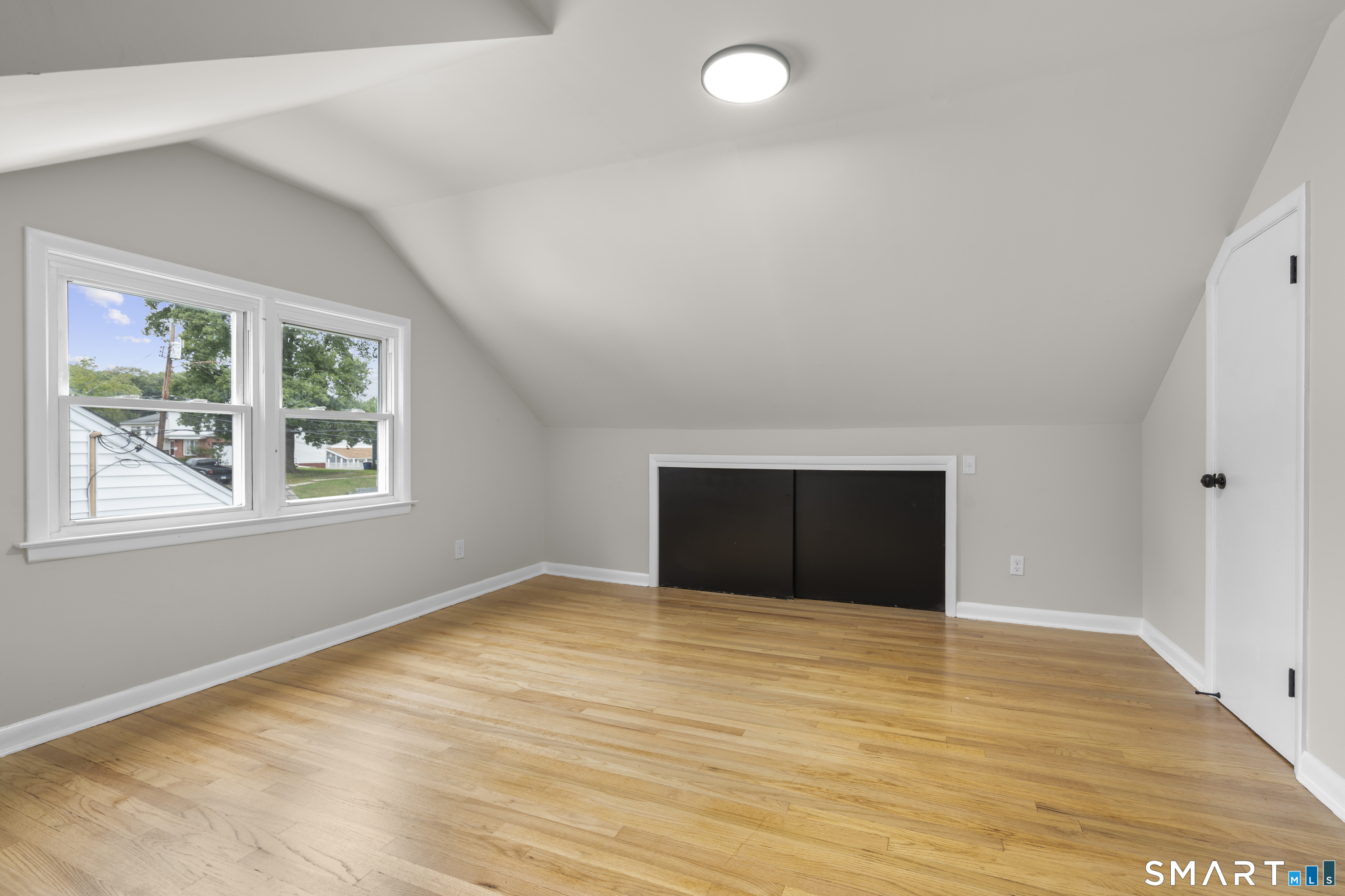 329 Greenwood Street Property Photo 25