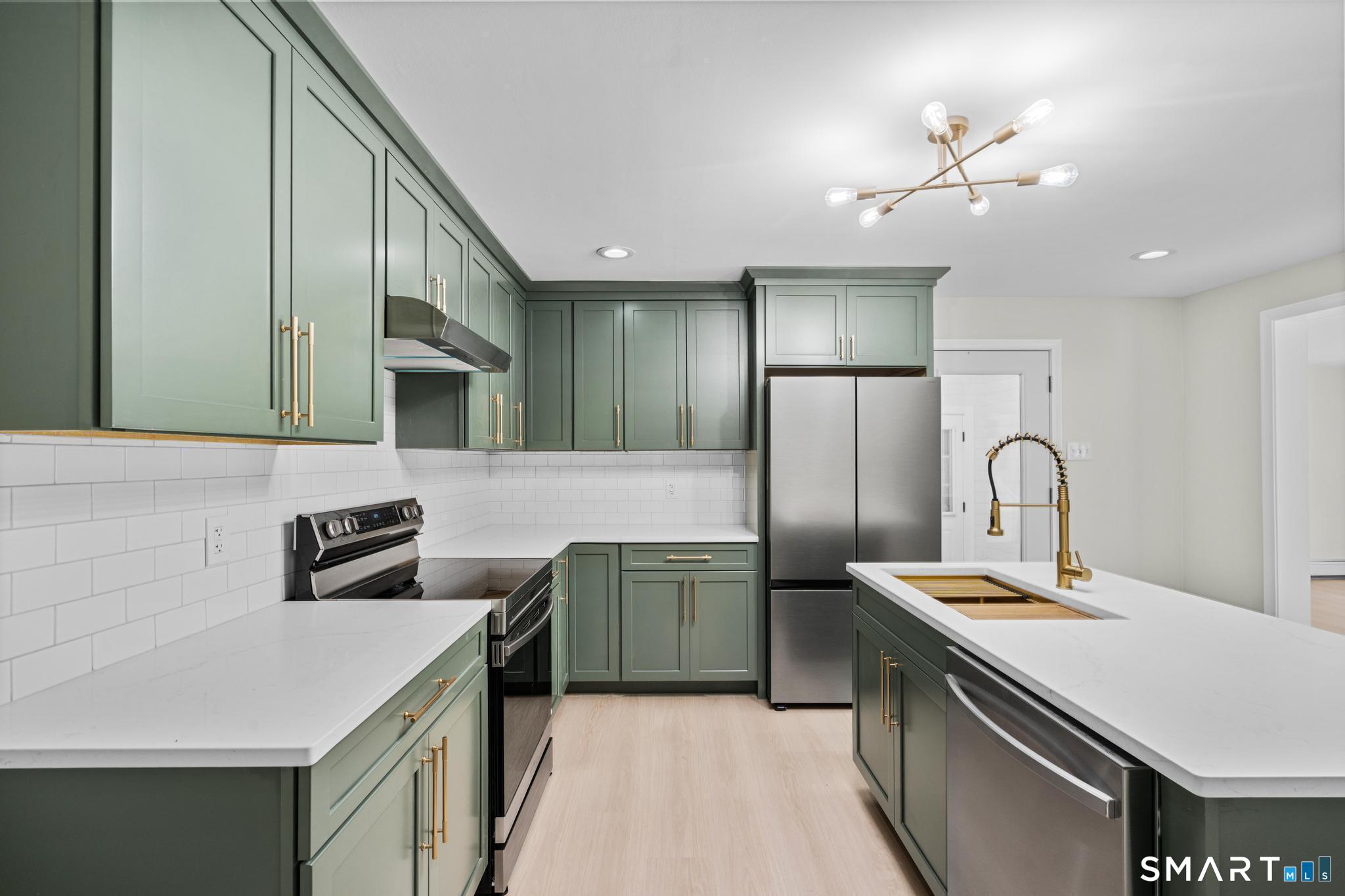 576 Huntington Street Property Photo 1