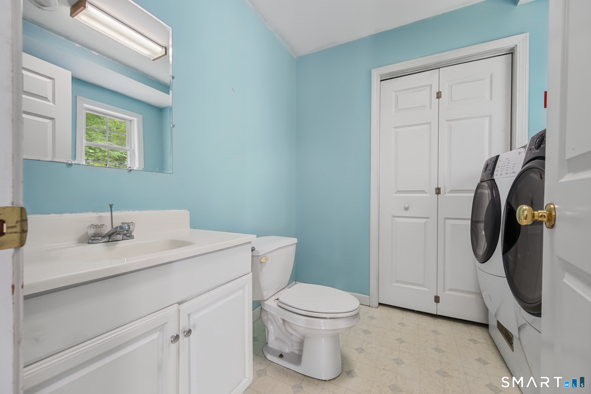 60 Tolland Avenue Property Photo 15