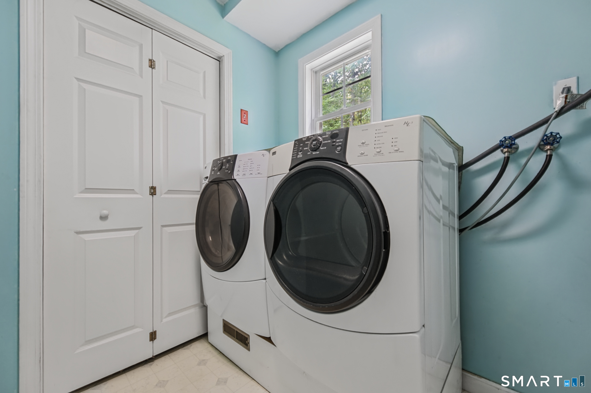 60 Tolland Avenue Property Photo 16