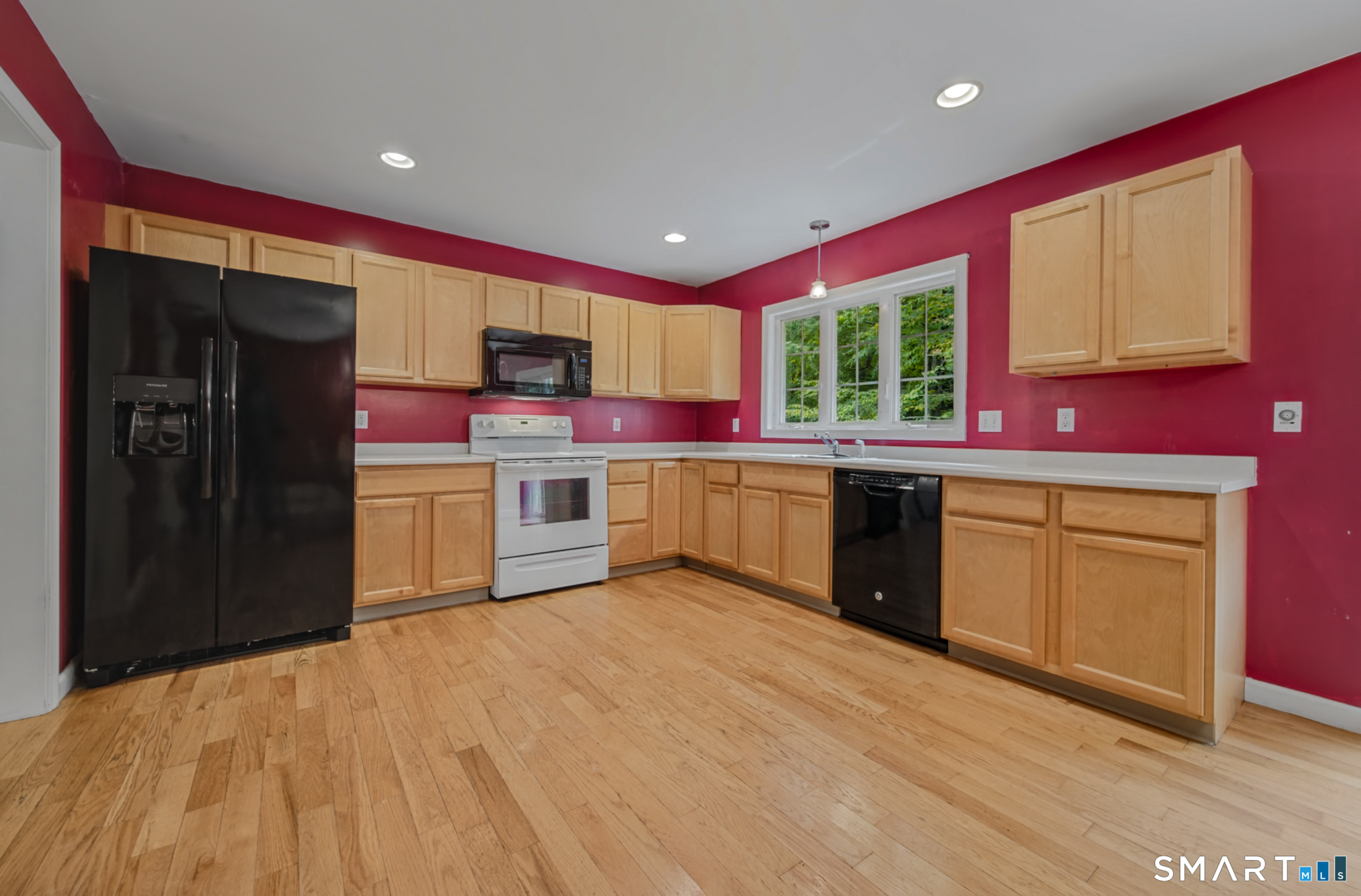 60 Tolland Avenue Property Photo 20