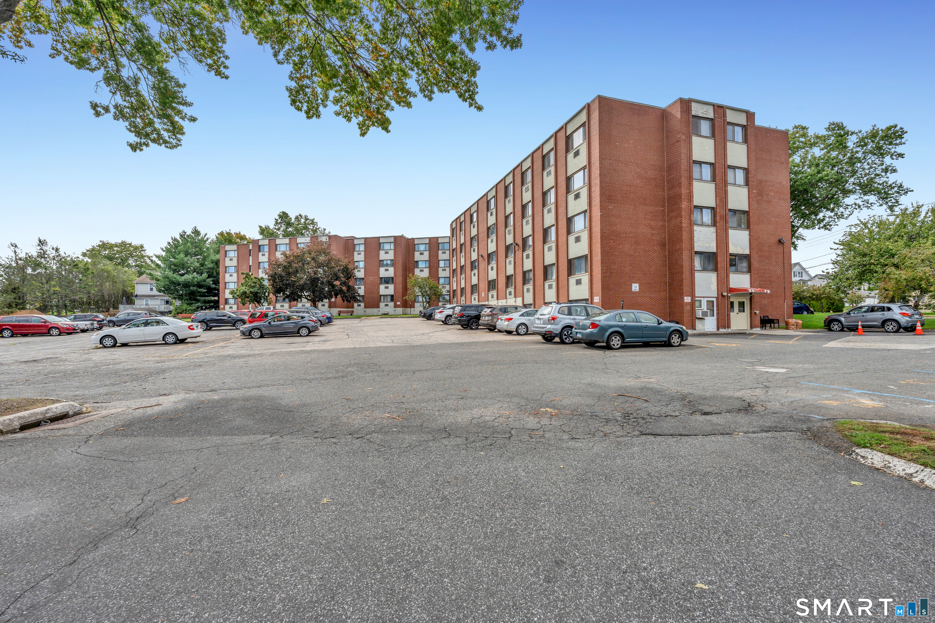 1700 Broadbridge C48 Avenue Property Photo 2