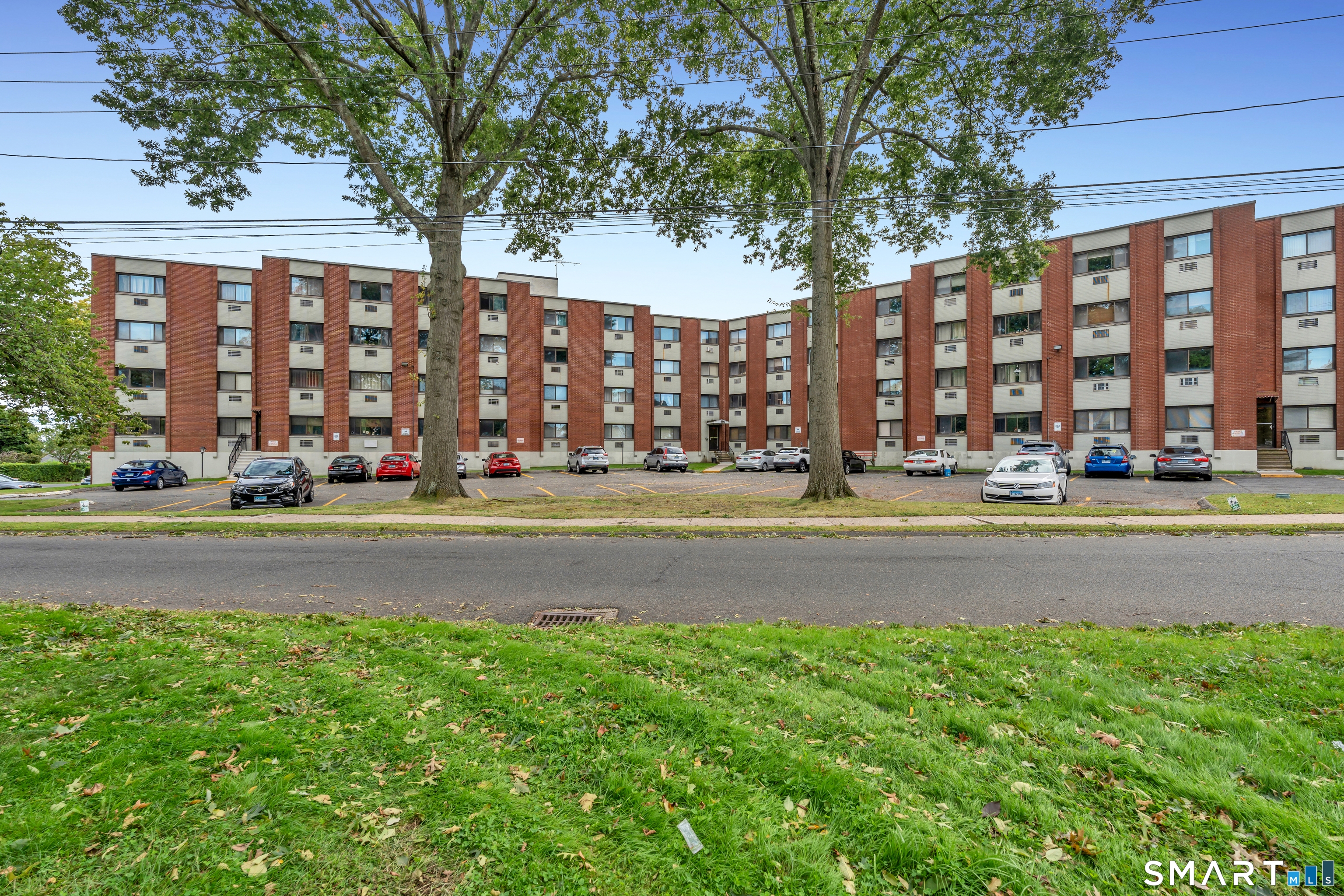 1700 Broadbridge C48 Avenue Property Photo 3