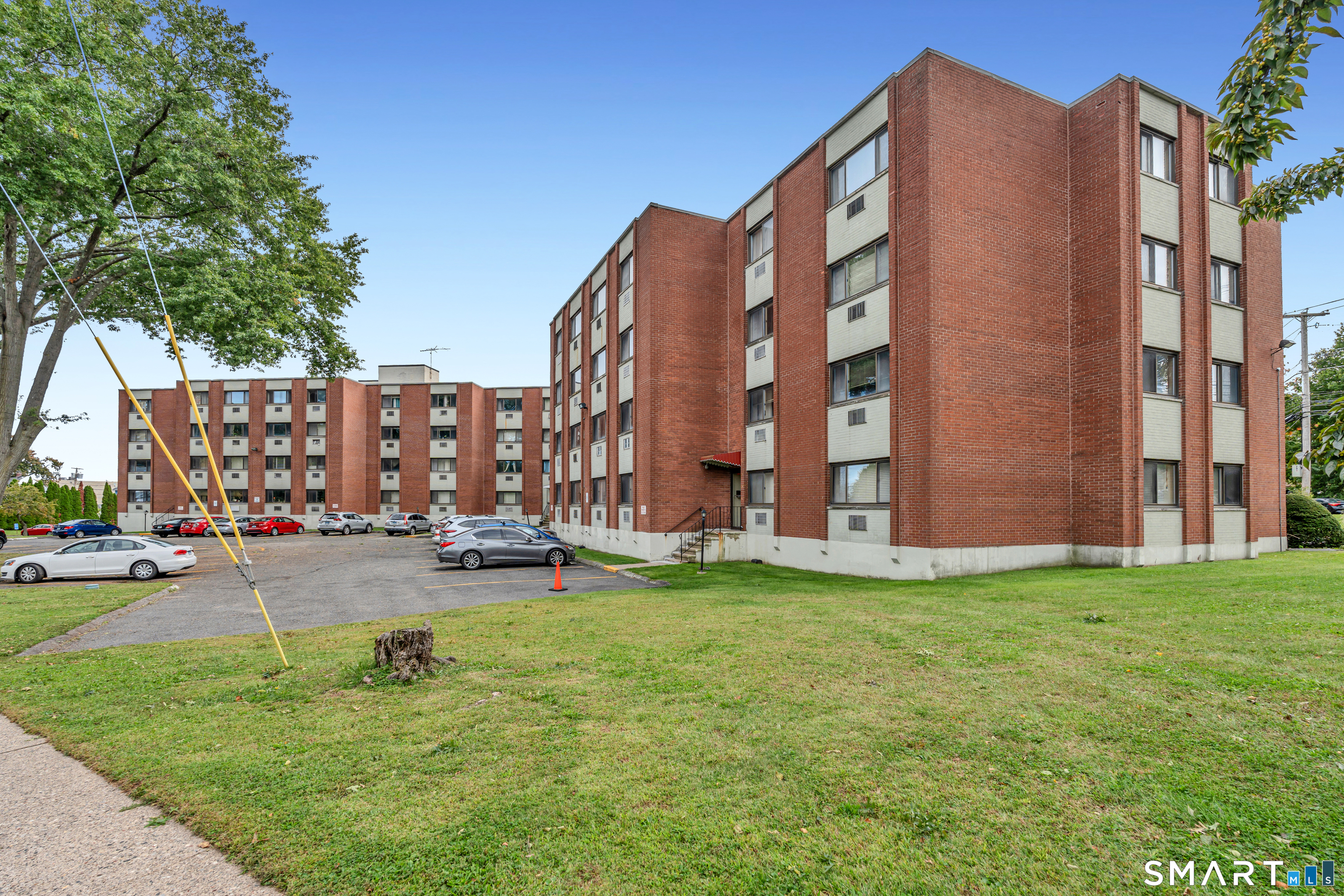 1700 Broadbridge C48 Avenue Property Photo 4