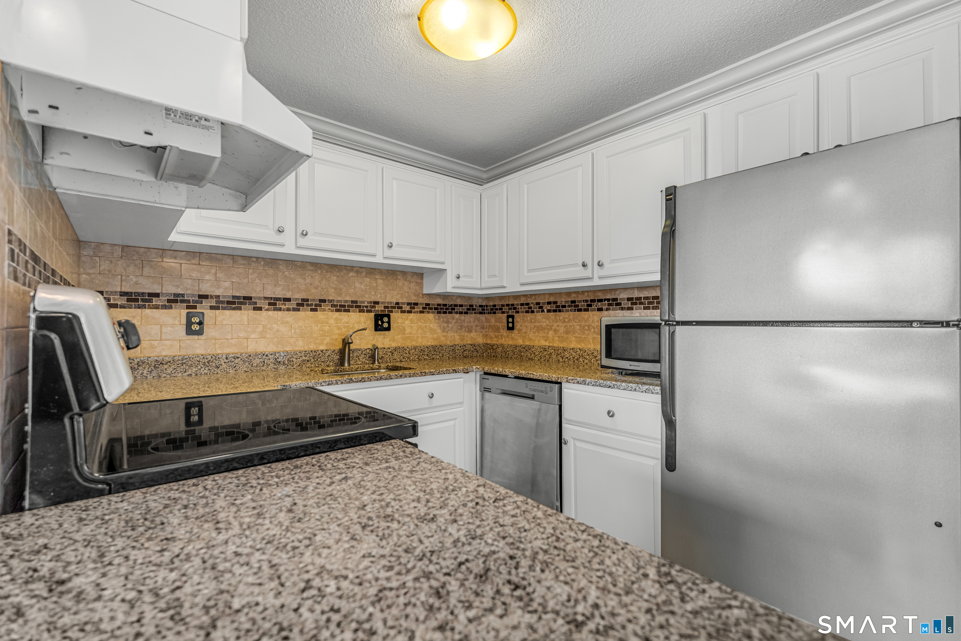 1700 Broadbridge C48 Avenue Property Photo 23