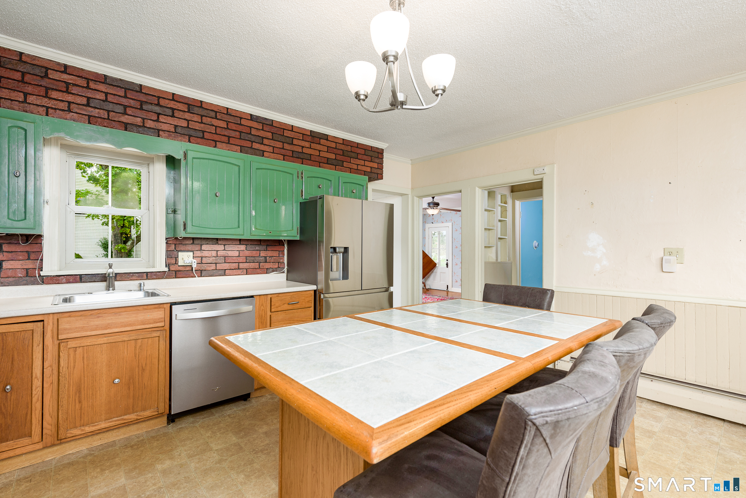 653 Vauxhall St Extension Property Photo 13