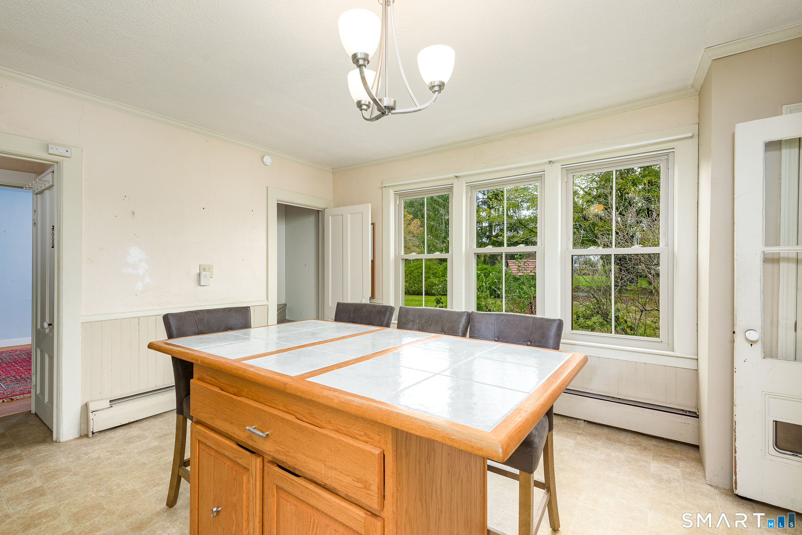 653 Vauxhall St Extension Property Photo 15