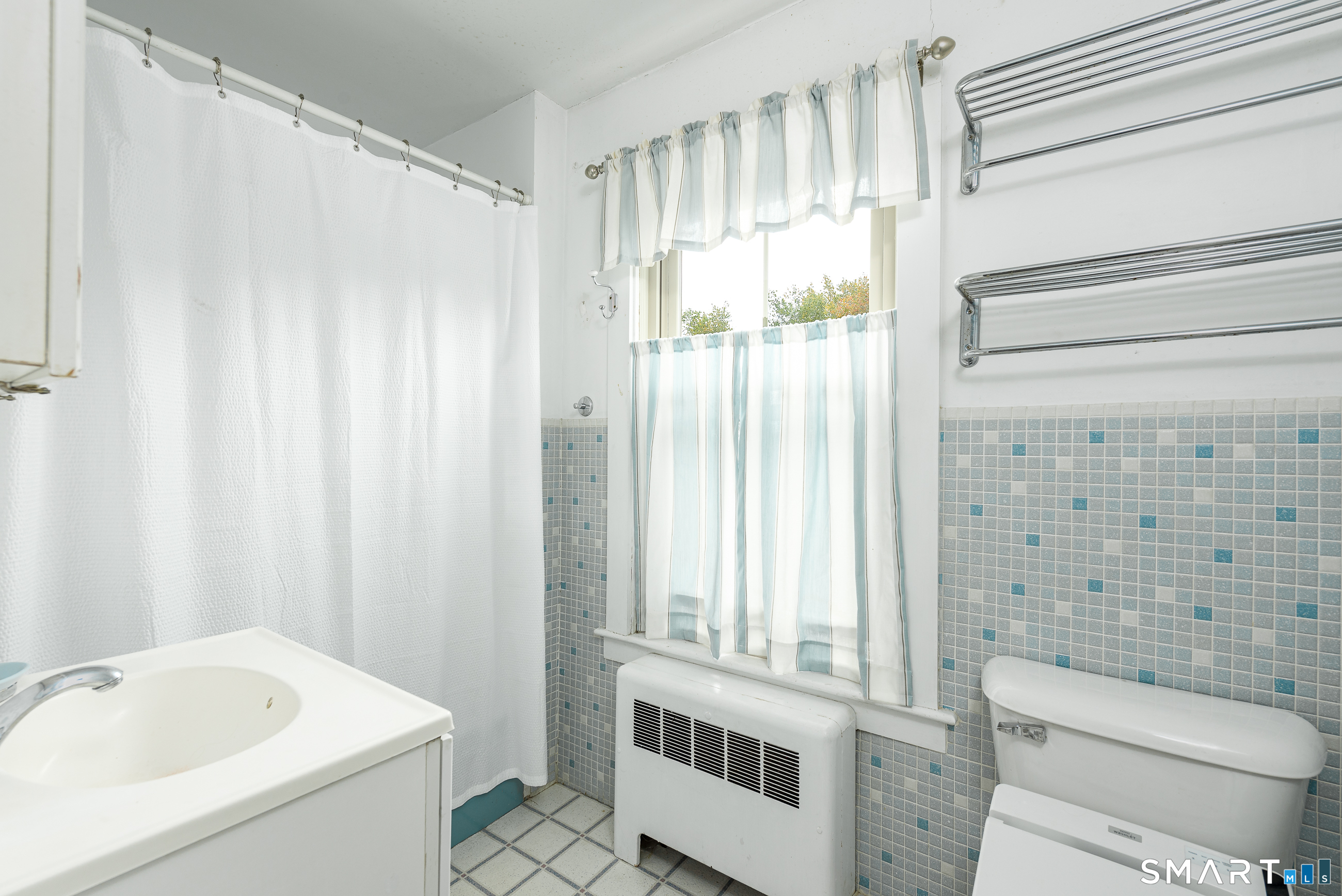 653 Vauxhall St Extension Property Photo 32
