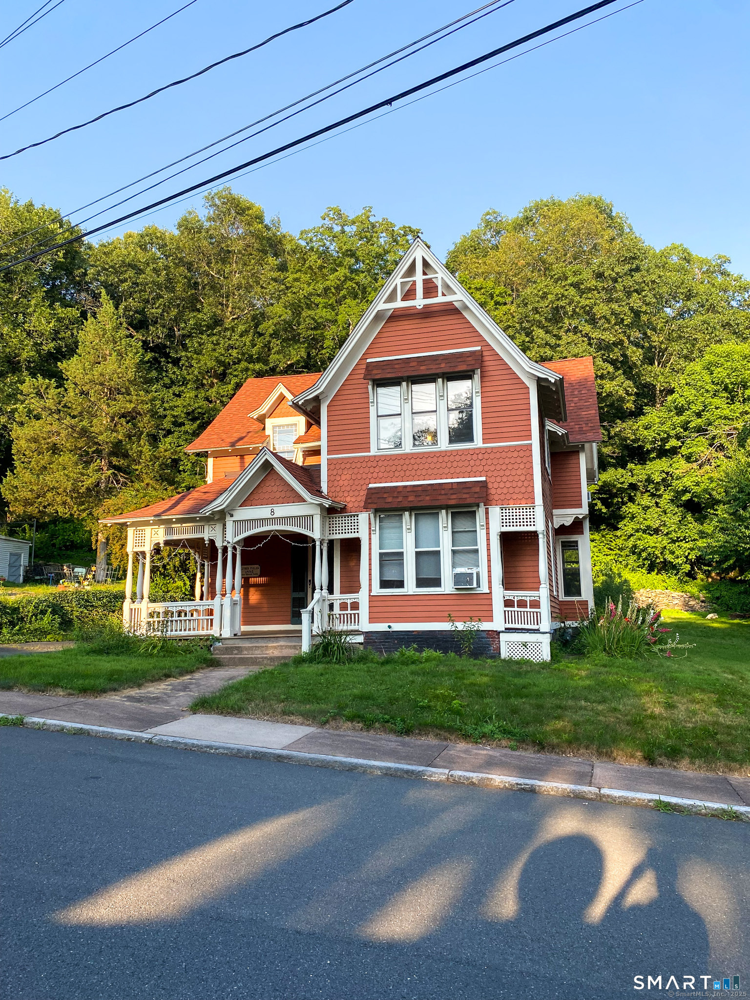8 Park North Street Property Photo 2