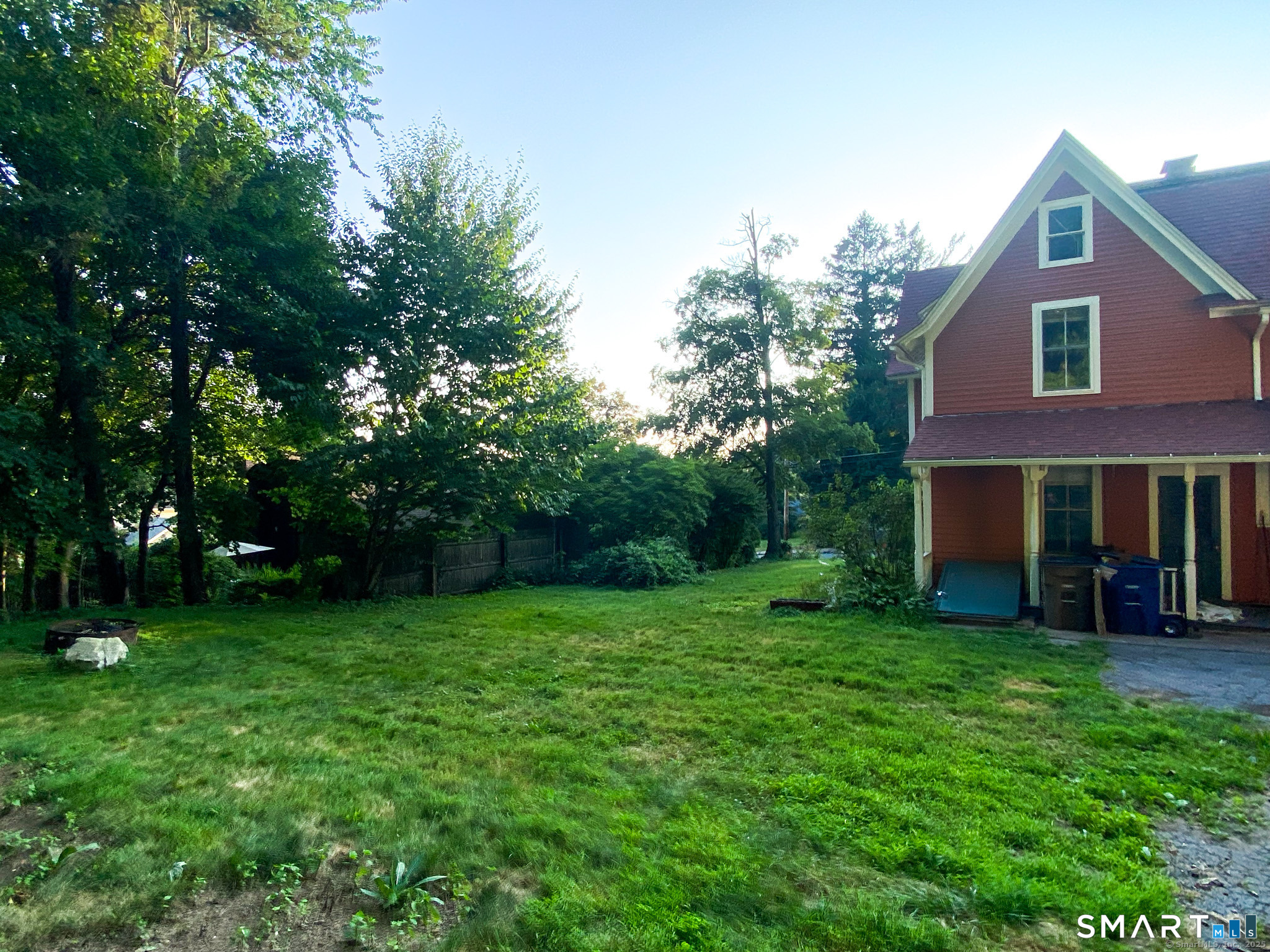 8 Park North Street Property Photo 4