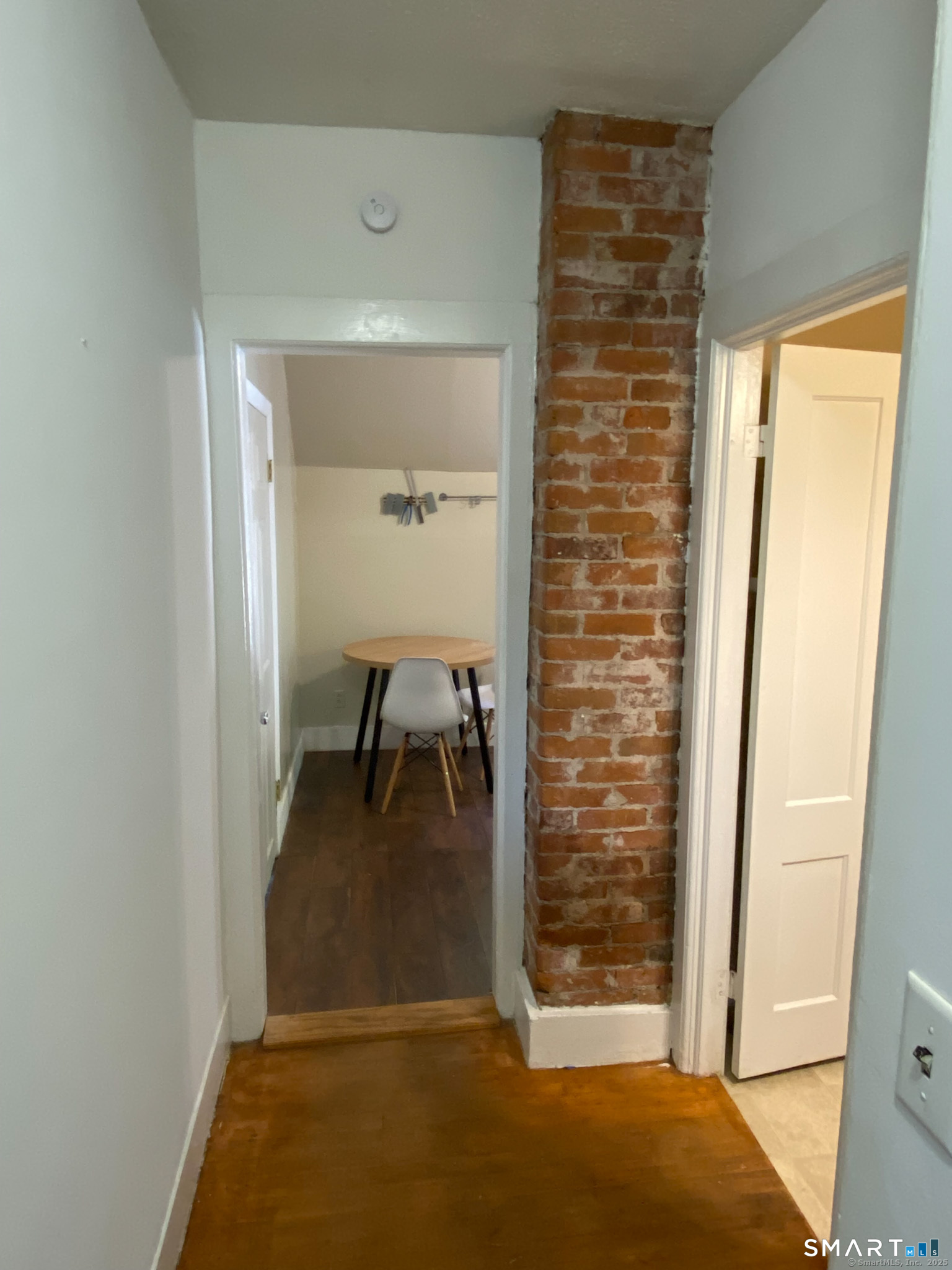 8 Park North Street Property Photo 8