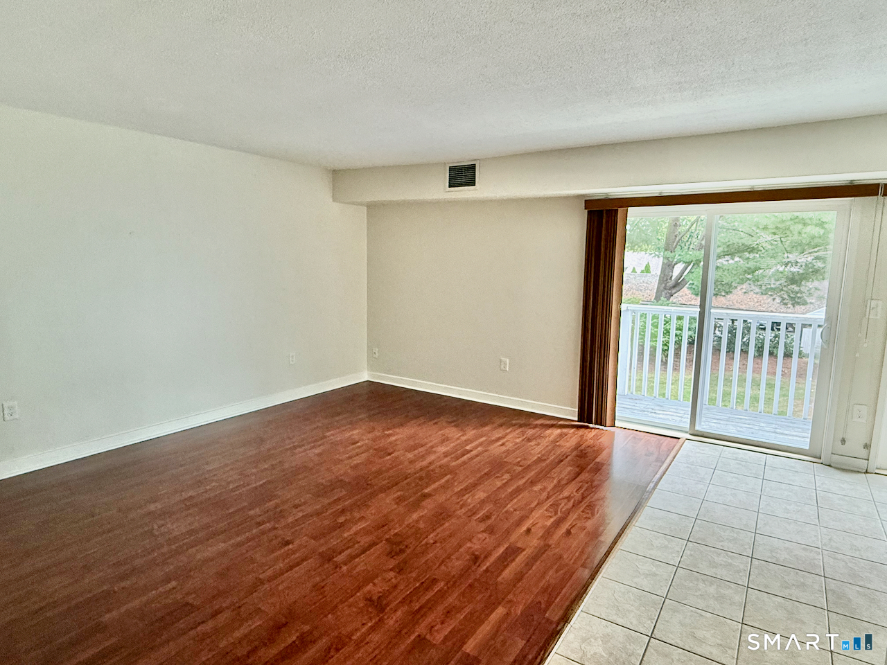102 Brookwood C Drive Property Photo 8