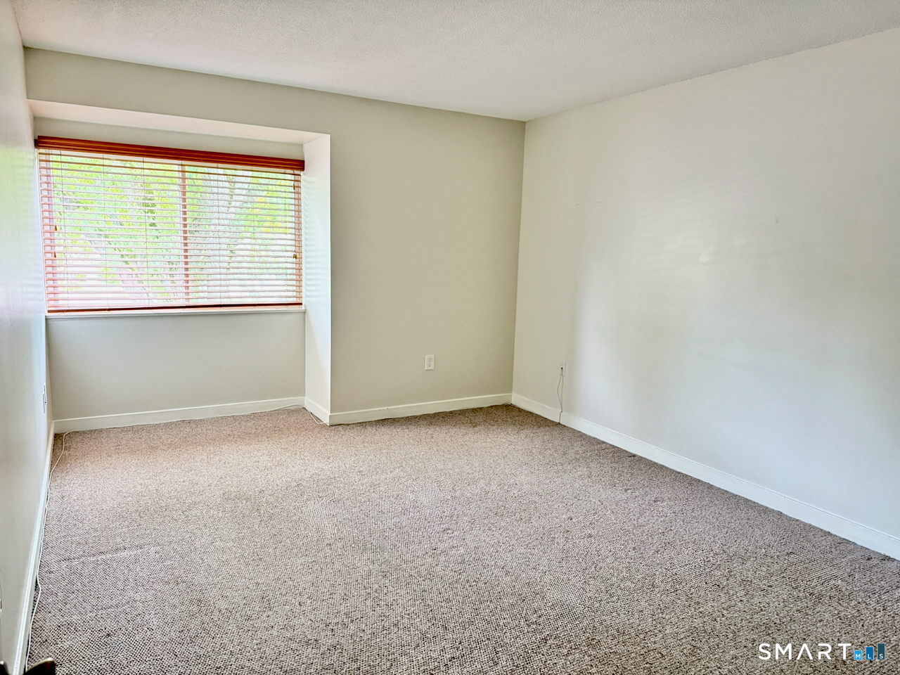 102 Brookwood C Drive Property Photo 9