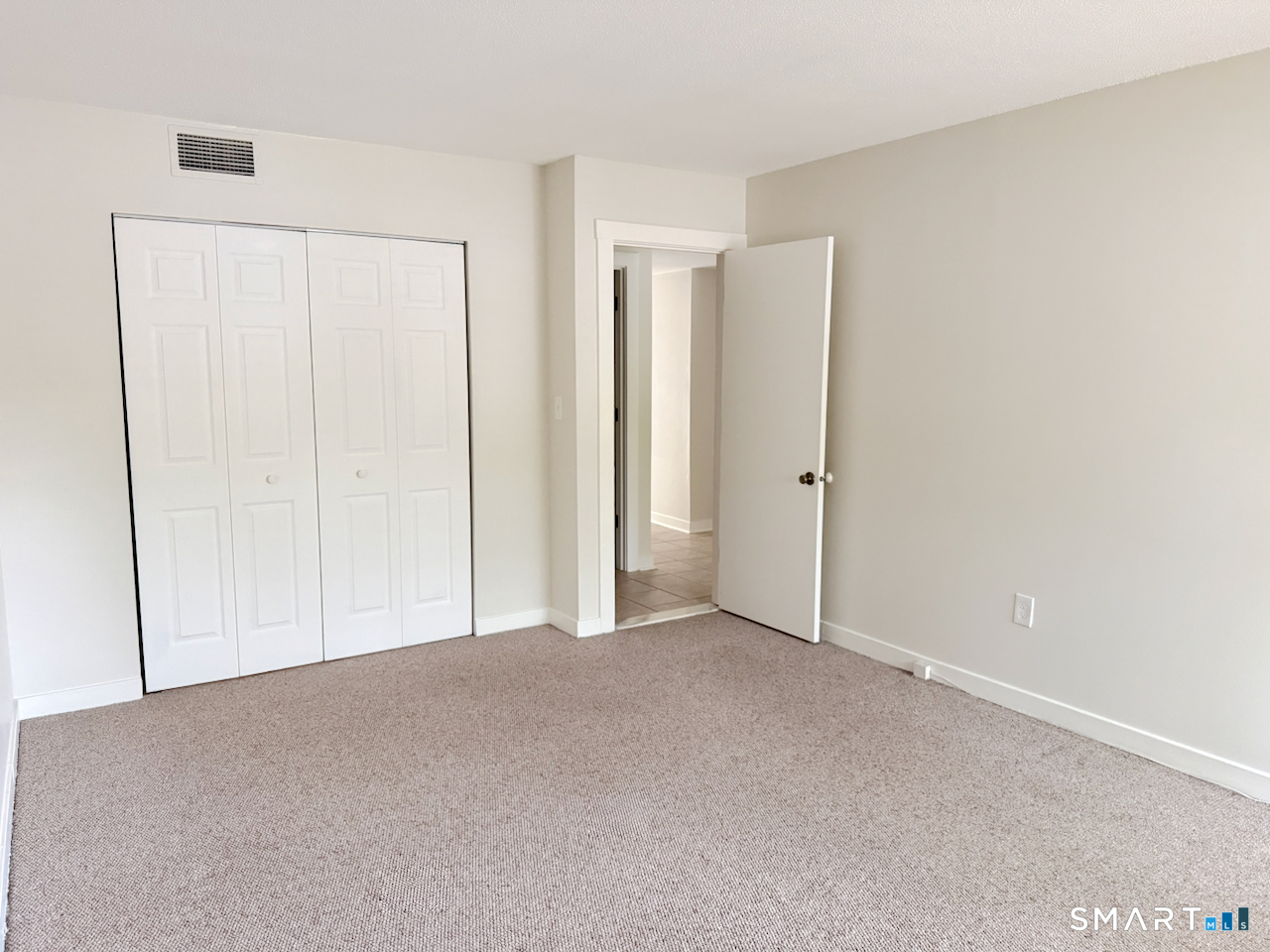 102 Brookwood C Drive Property Photo 10
