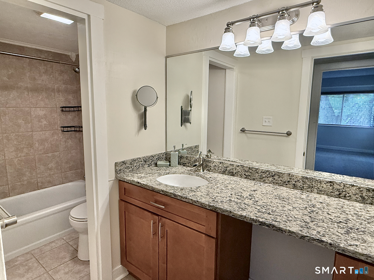 102 Brookwood C Drive Property Photo 13