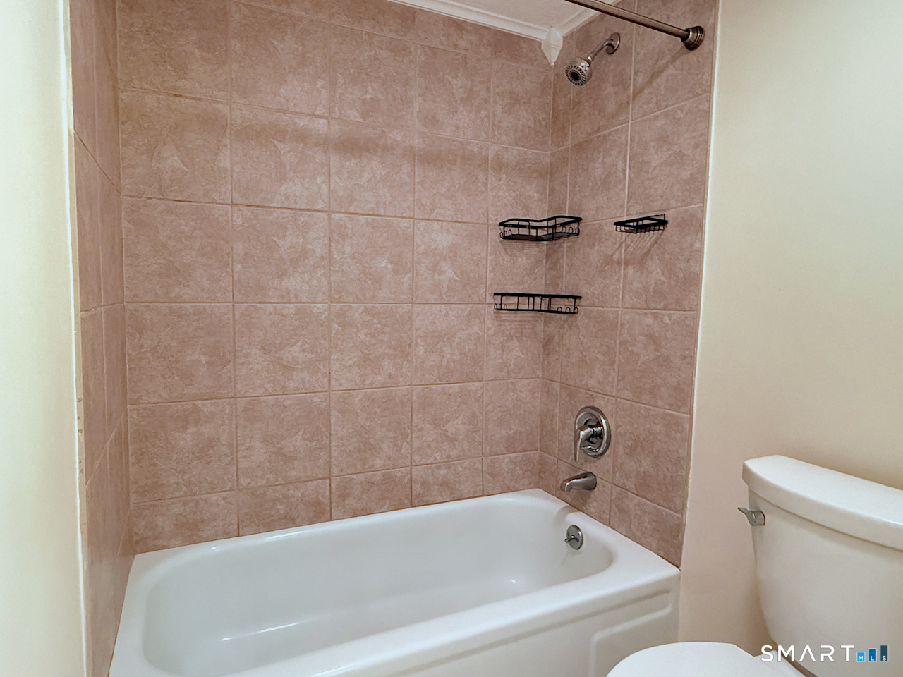 102 Brookwood C Drive Property Photo 14