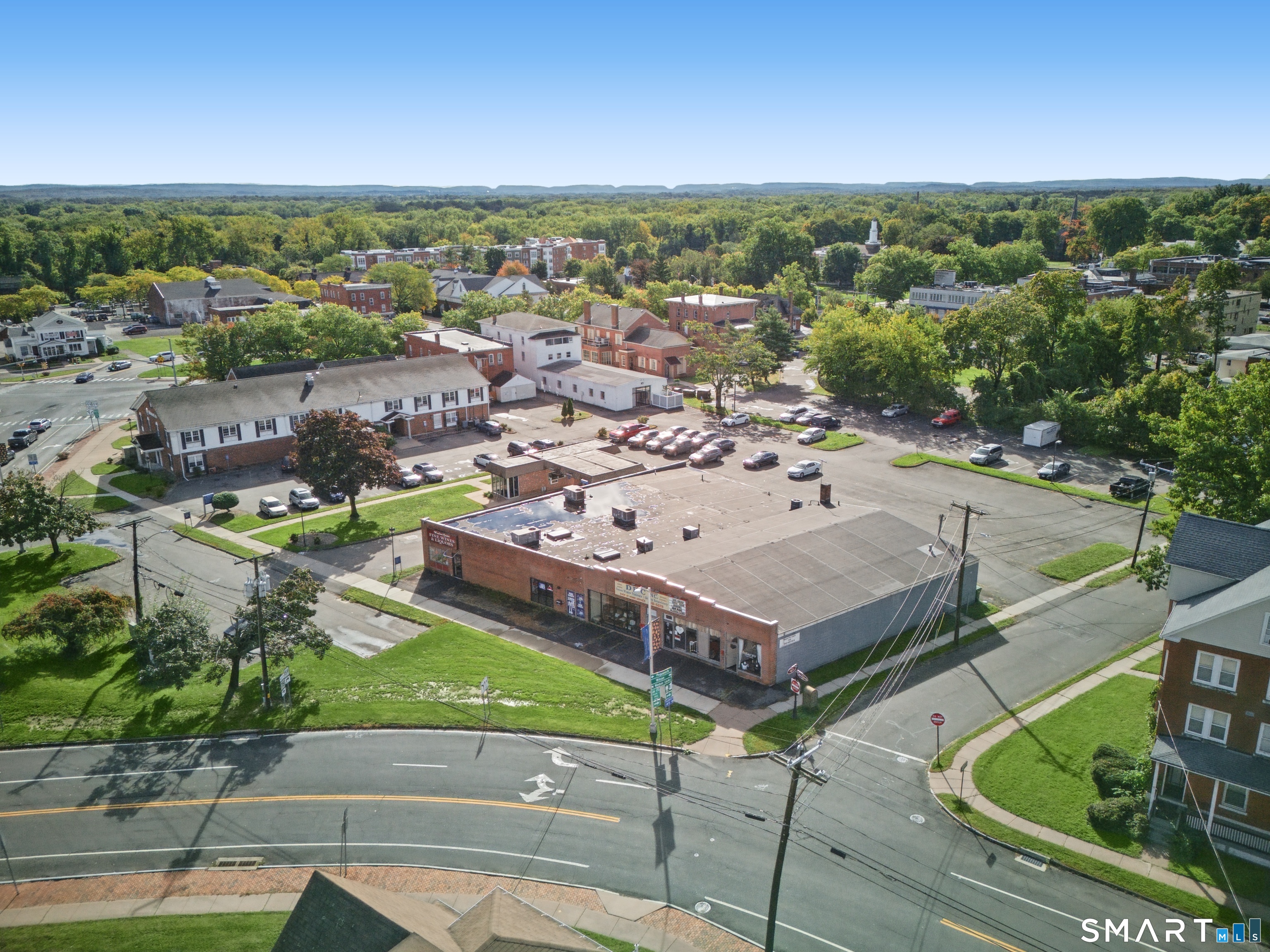 24211455 Property Photo 4