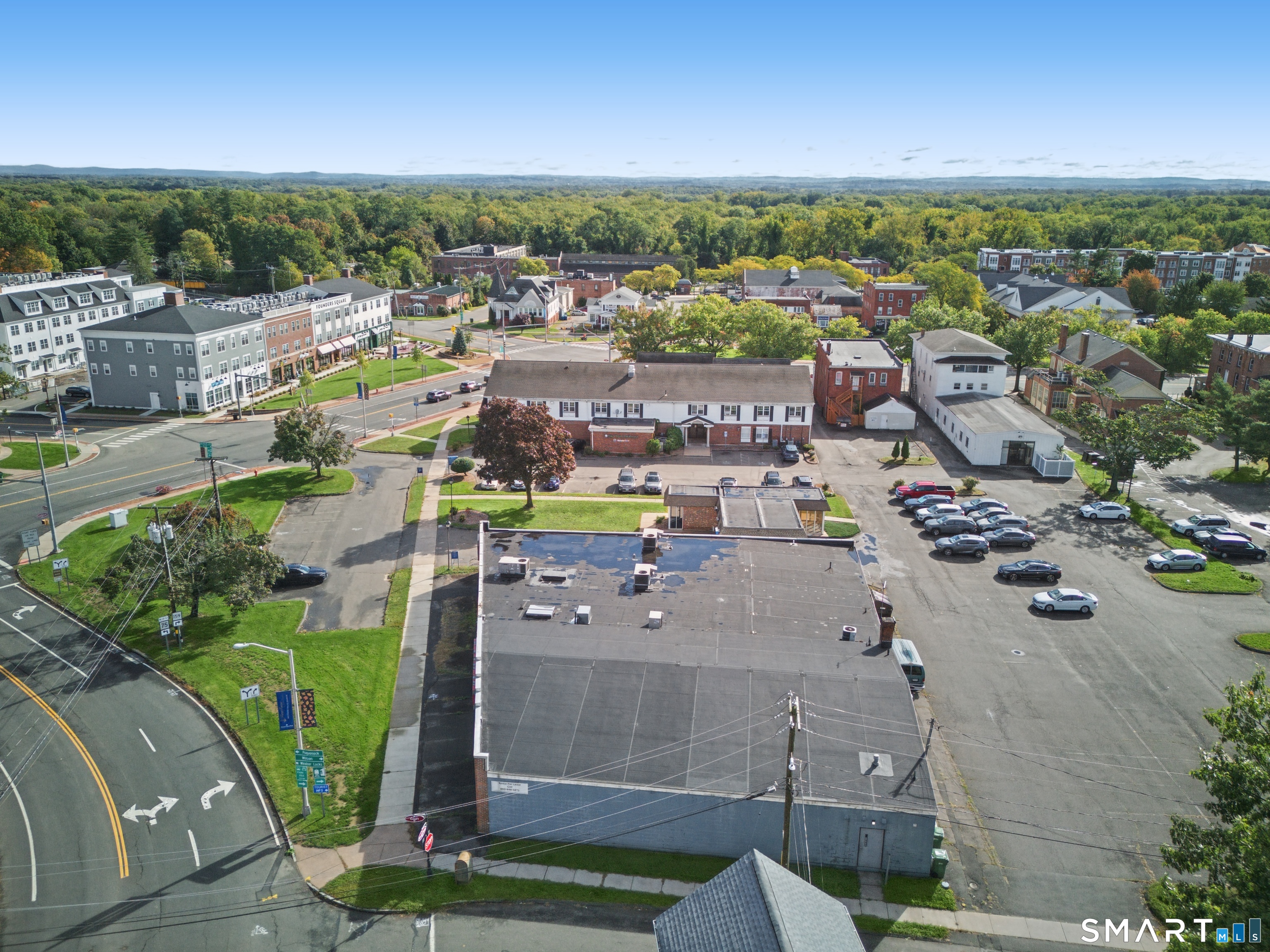 24211455 Property Photo 5