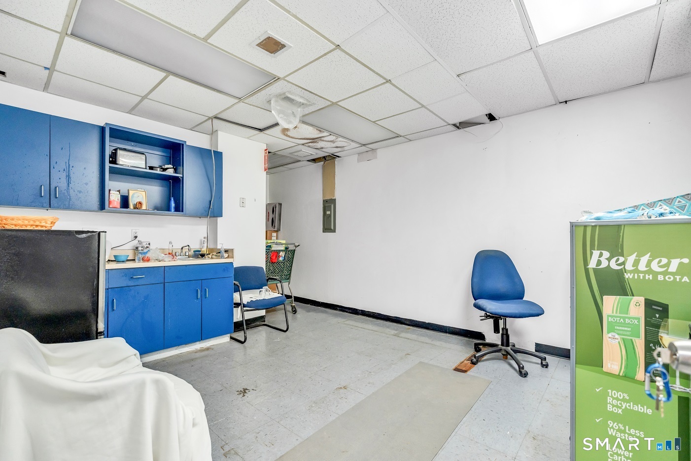 24211455 Property Photo 24
